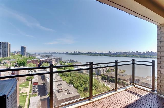 7100 BLVD EAST - Photo 2