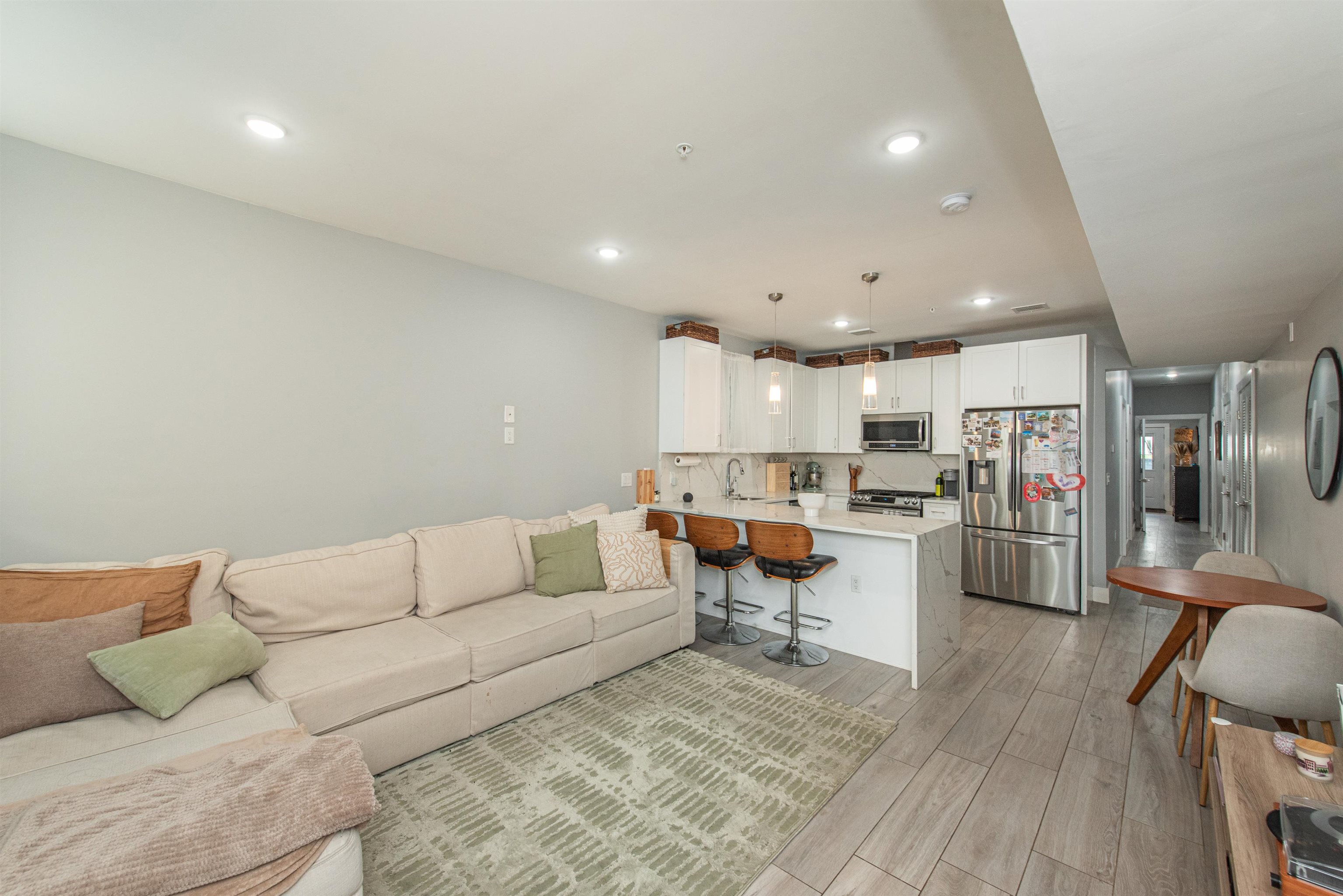 84 FERRY ST - Photo 4