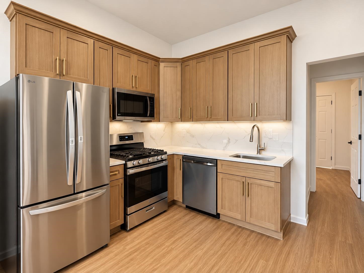 794 OCEAN AVE - Photo 2