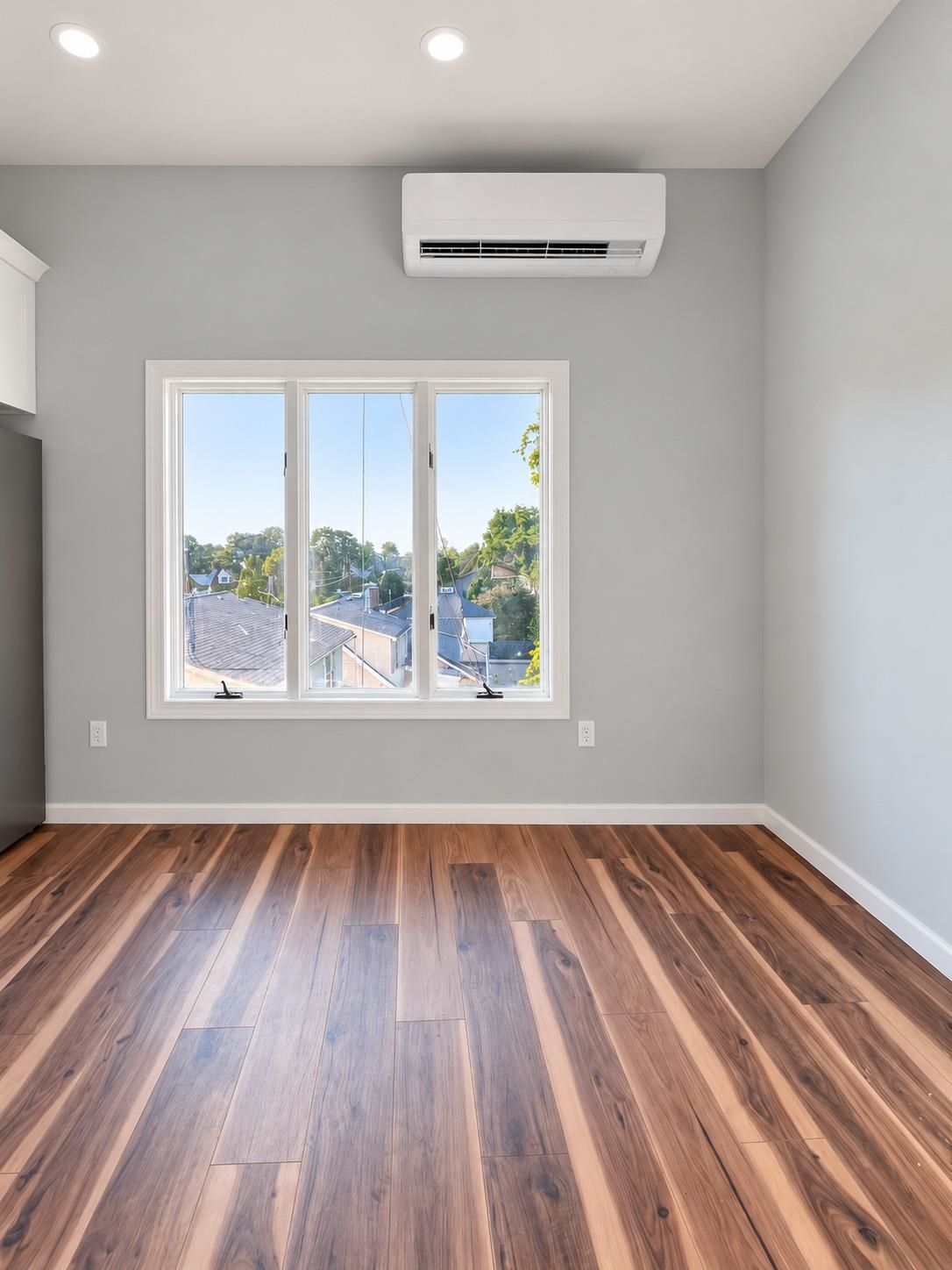 733 ANDERSON AVE - Photo 5