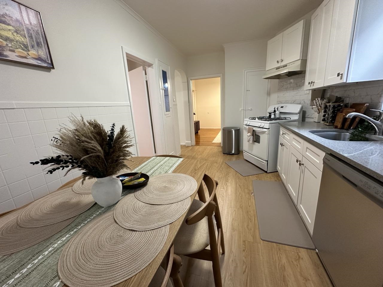 310 BLOOMFIELD ST - Photo 5