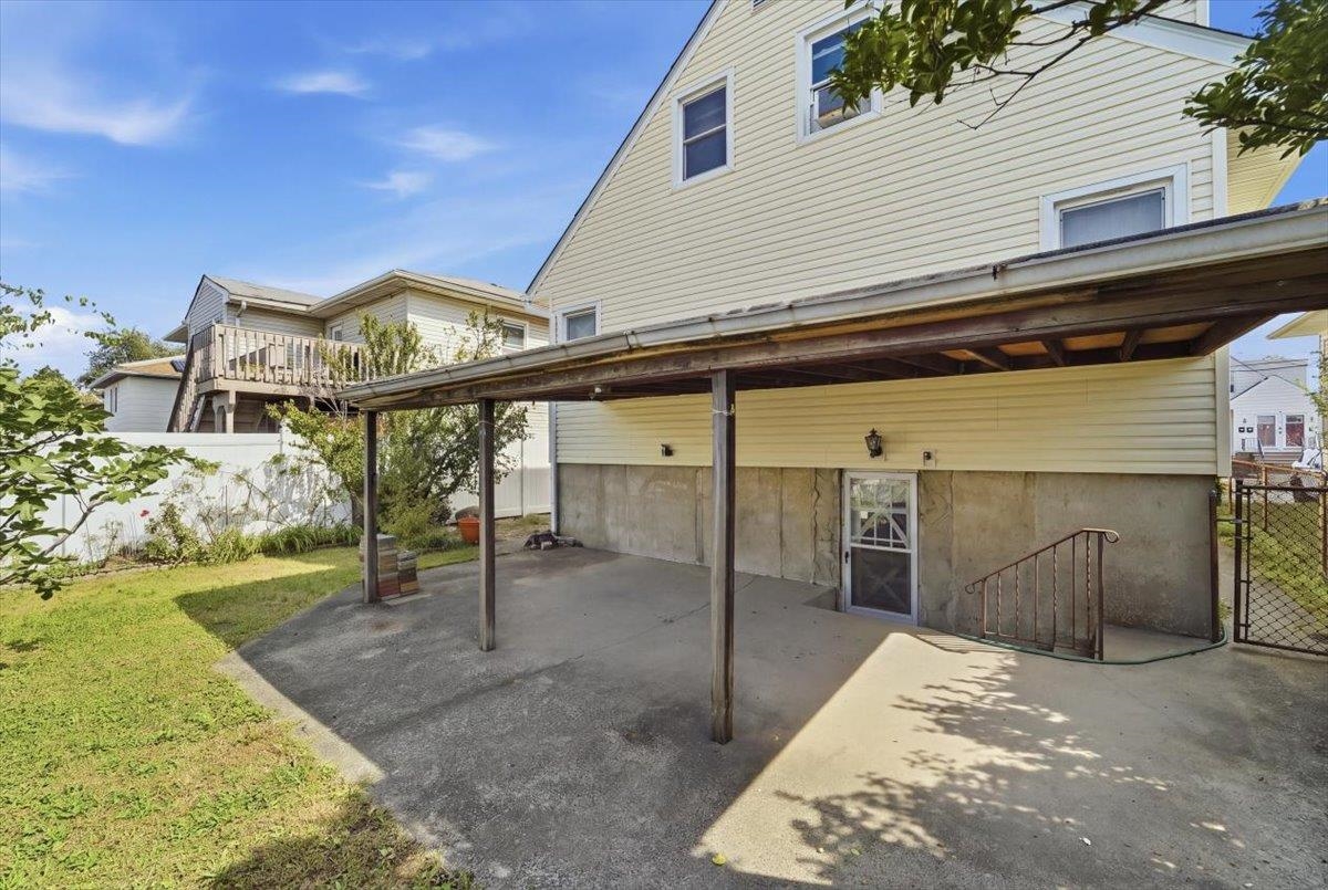 81 COUNTRY VILLAGE RD - Photo 4