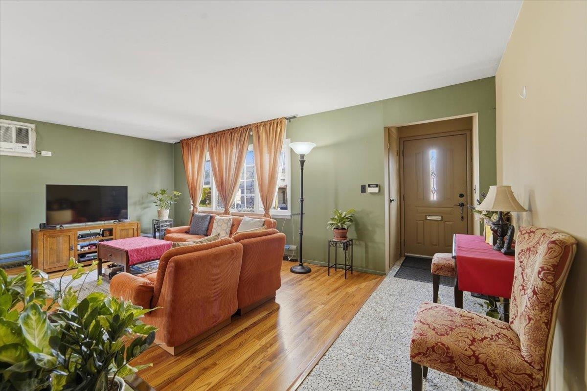 81 COUNTRY VILLAGE RD - Photo 5