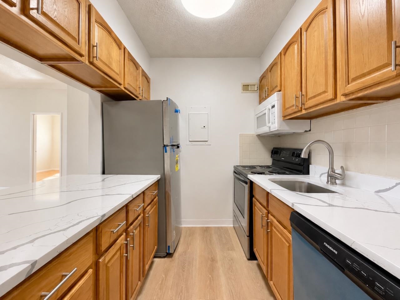 43-49 VAN WAGENEN AVE - Photo 4