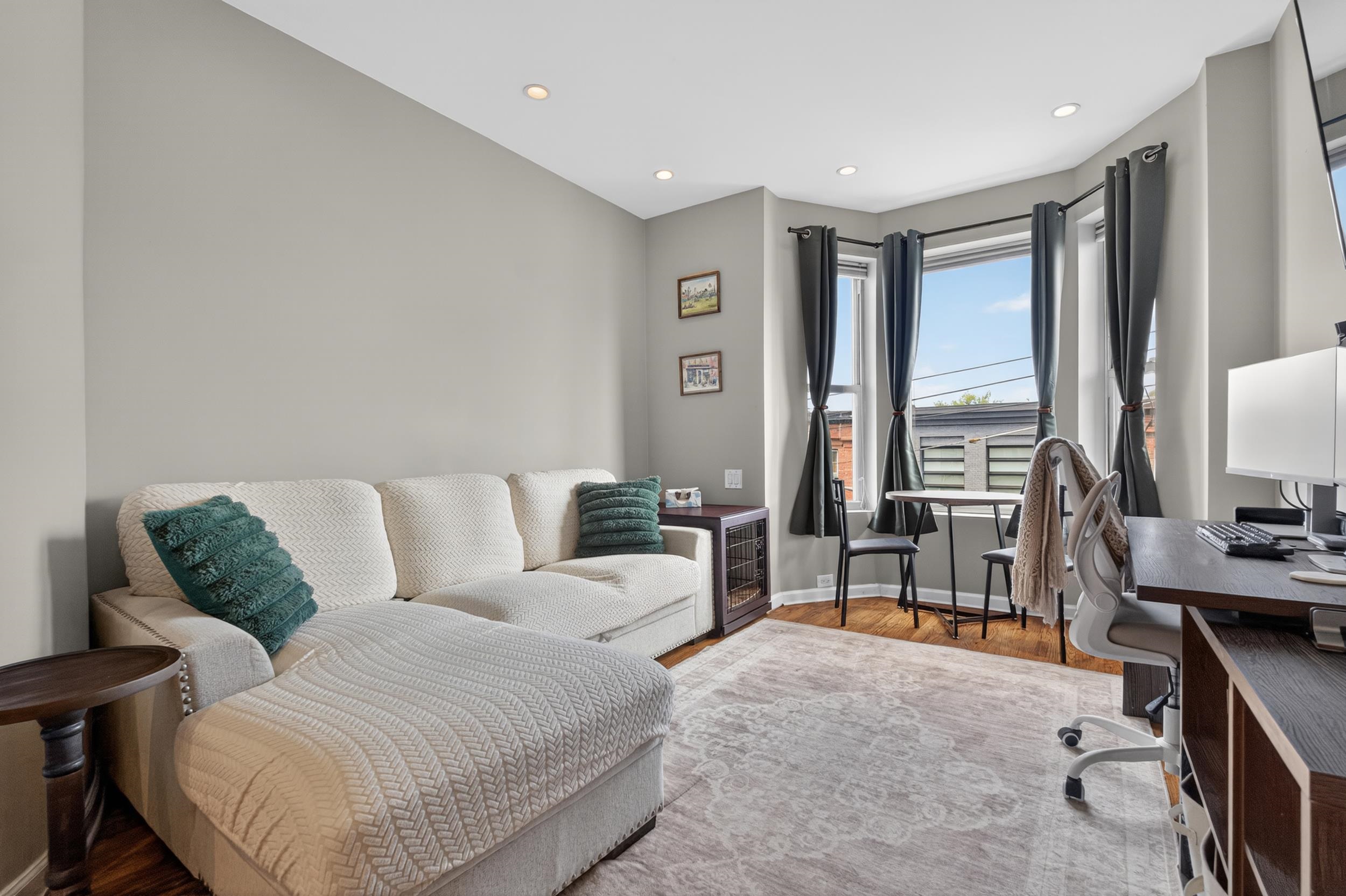 117 BLOOMFIELD ST - Photo 5