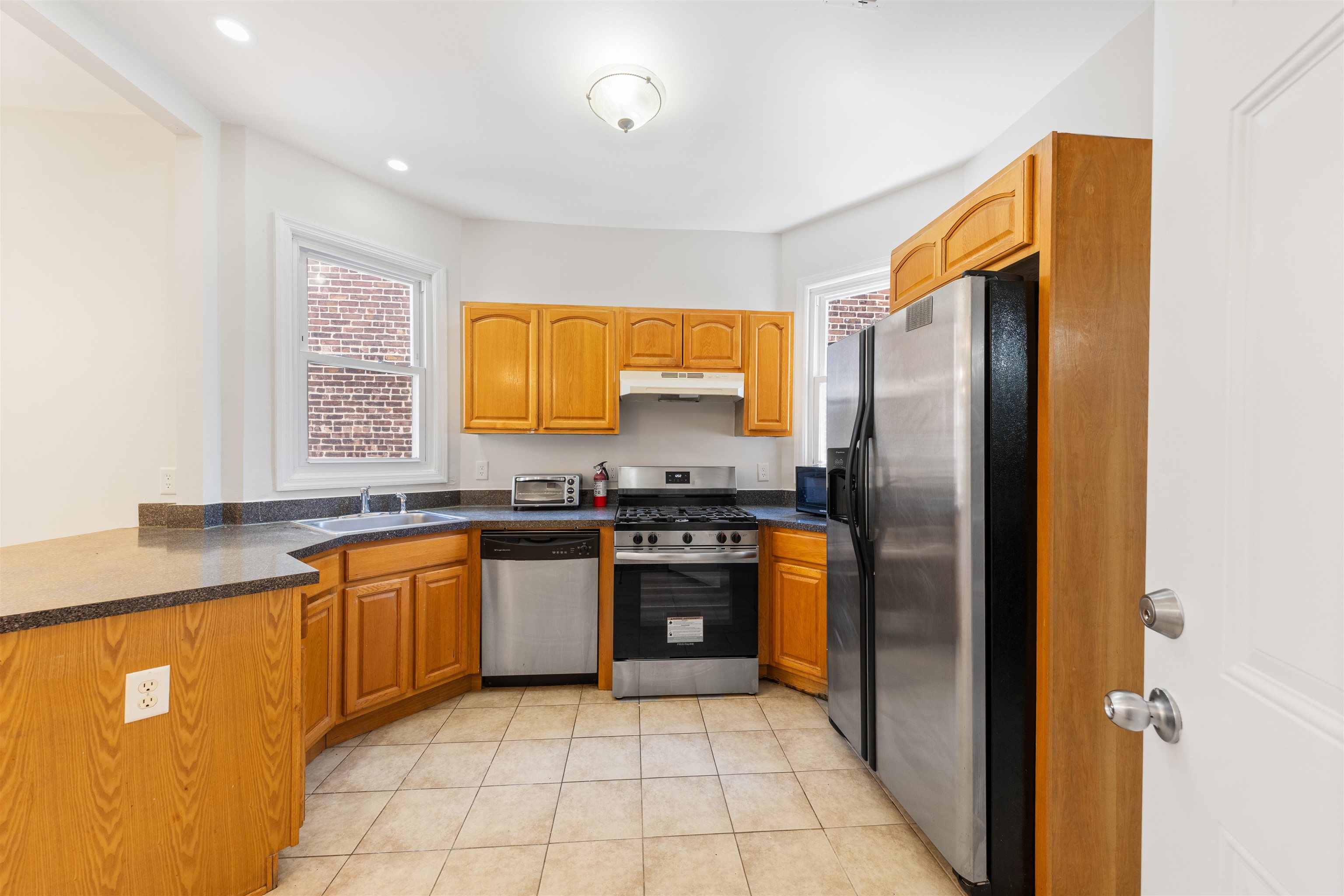 9 SANFORD PL - Photo 3