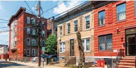518 9TH ST - Photo 2