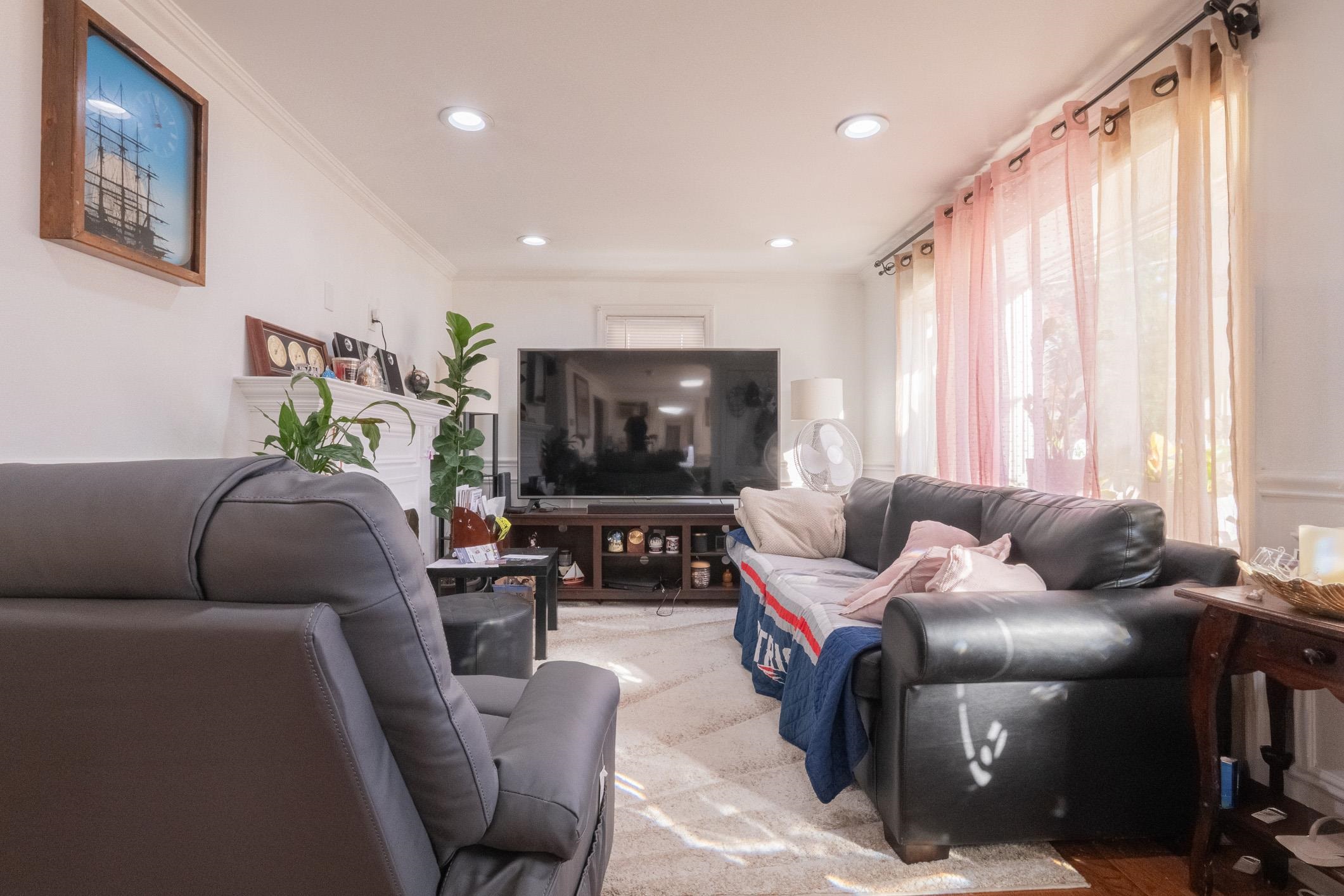 130 ERIE ST - Photo 4