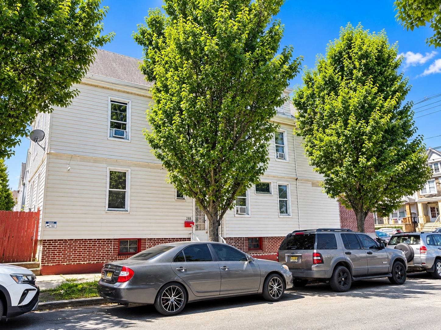 290 AVENUE A - Photo 2