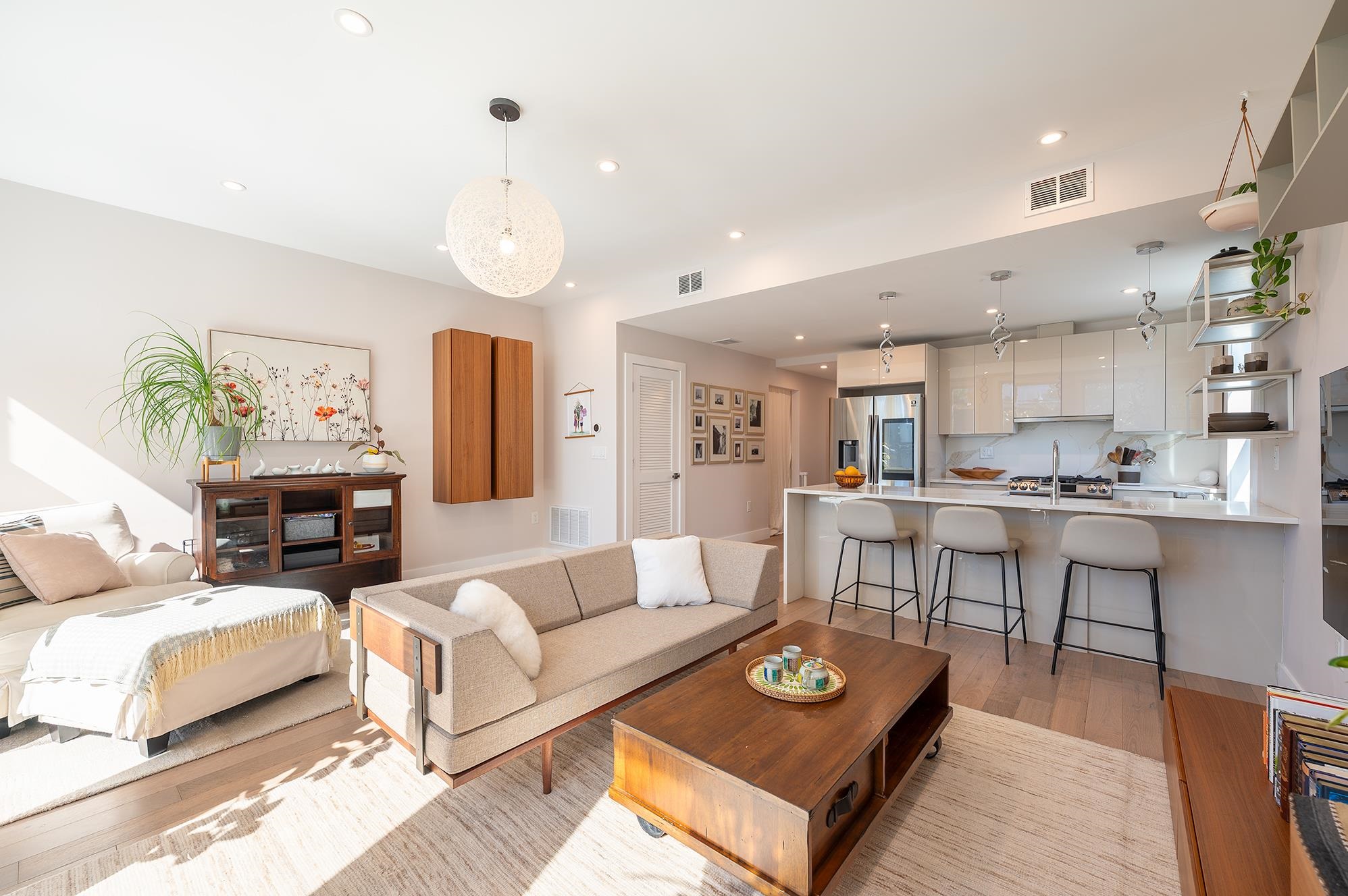 90 FERRY ST - Photo 2