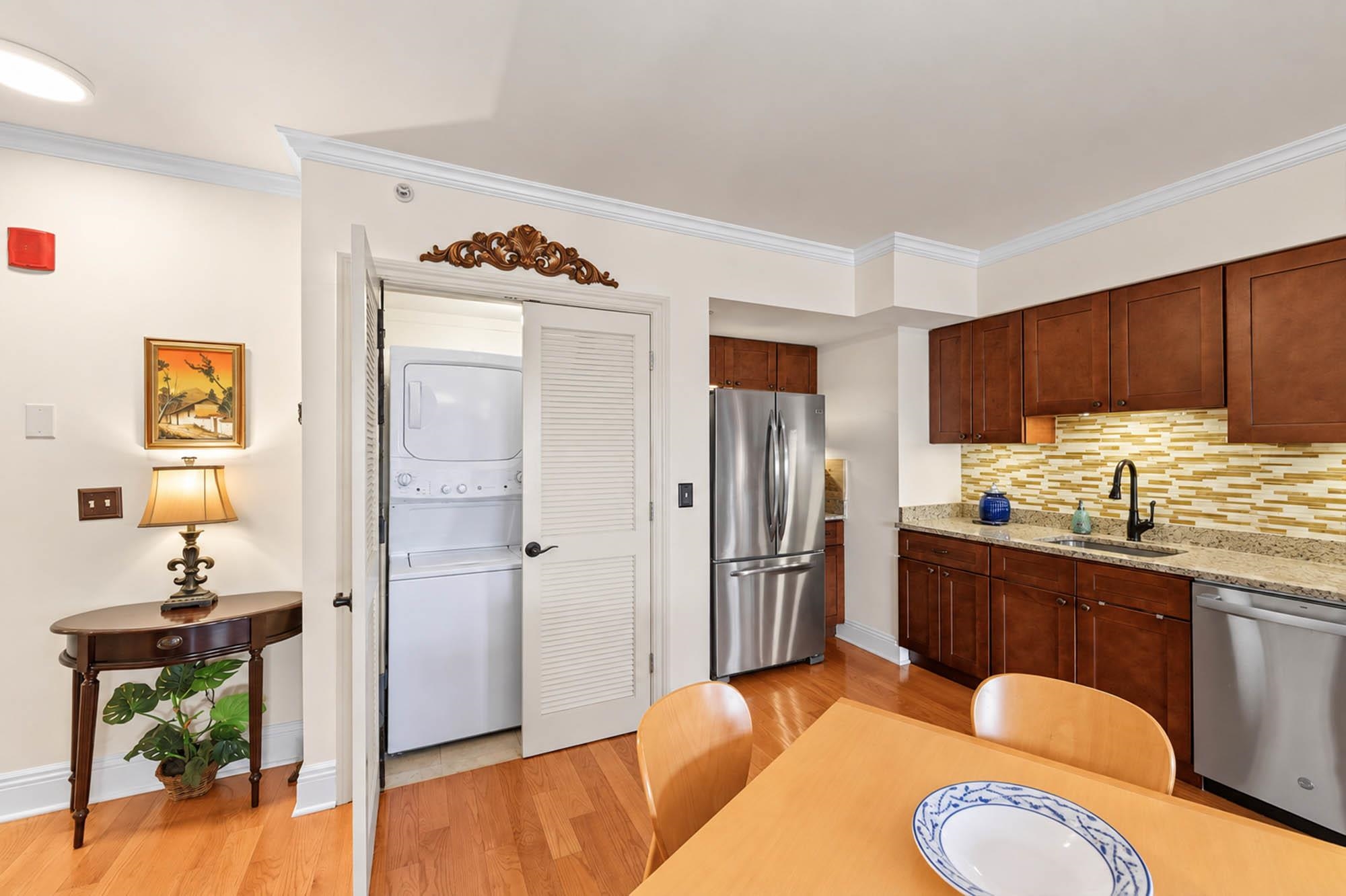 809 22ND ST - Photo 4