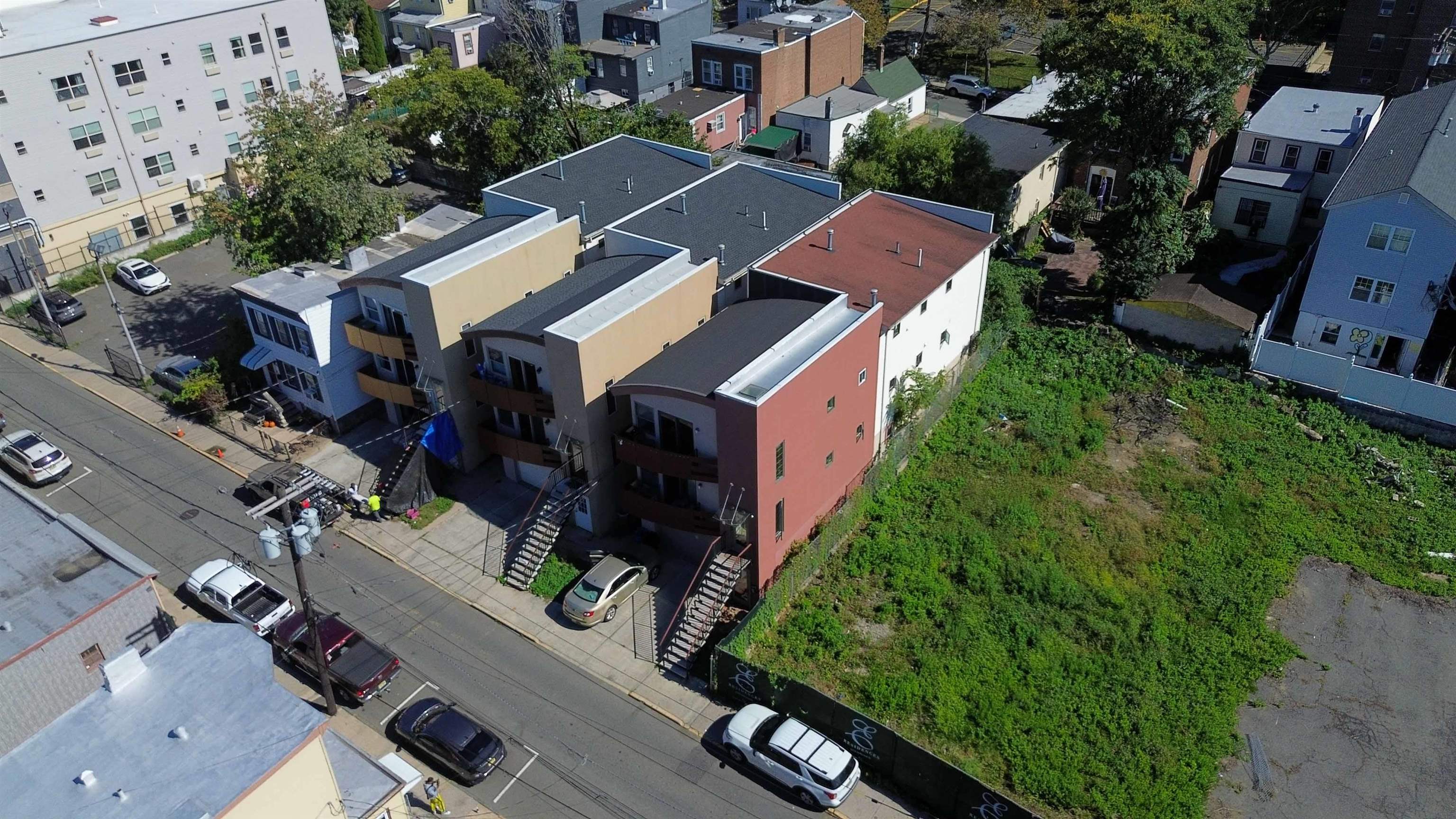 6300 JEFFERSON ST - Photo 2