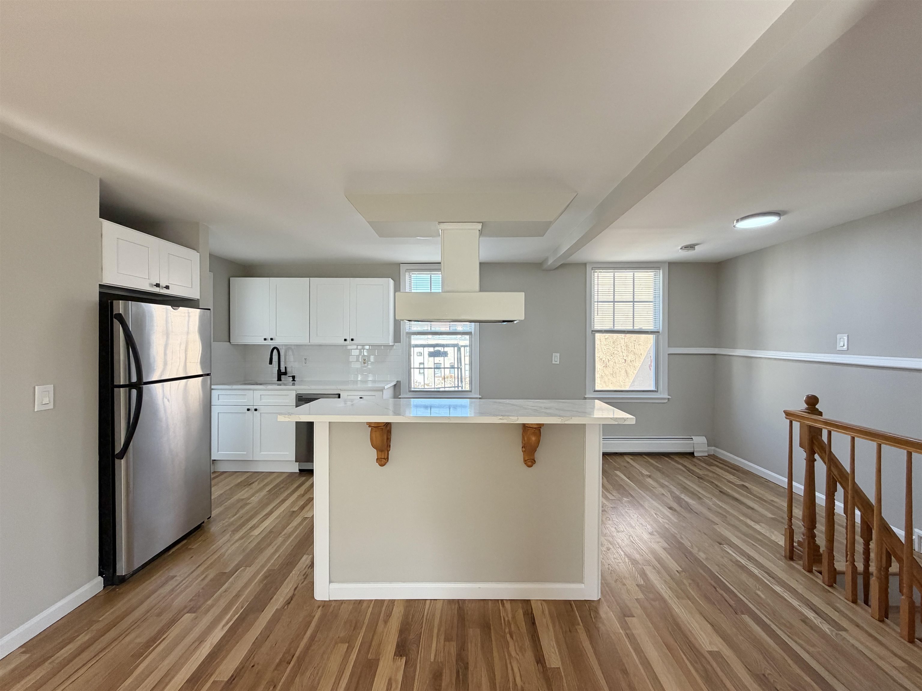 316 7TH ST - Photo 4