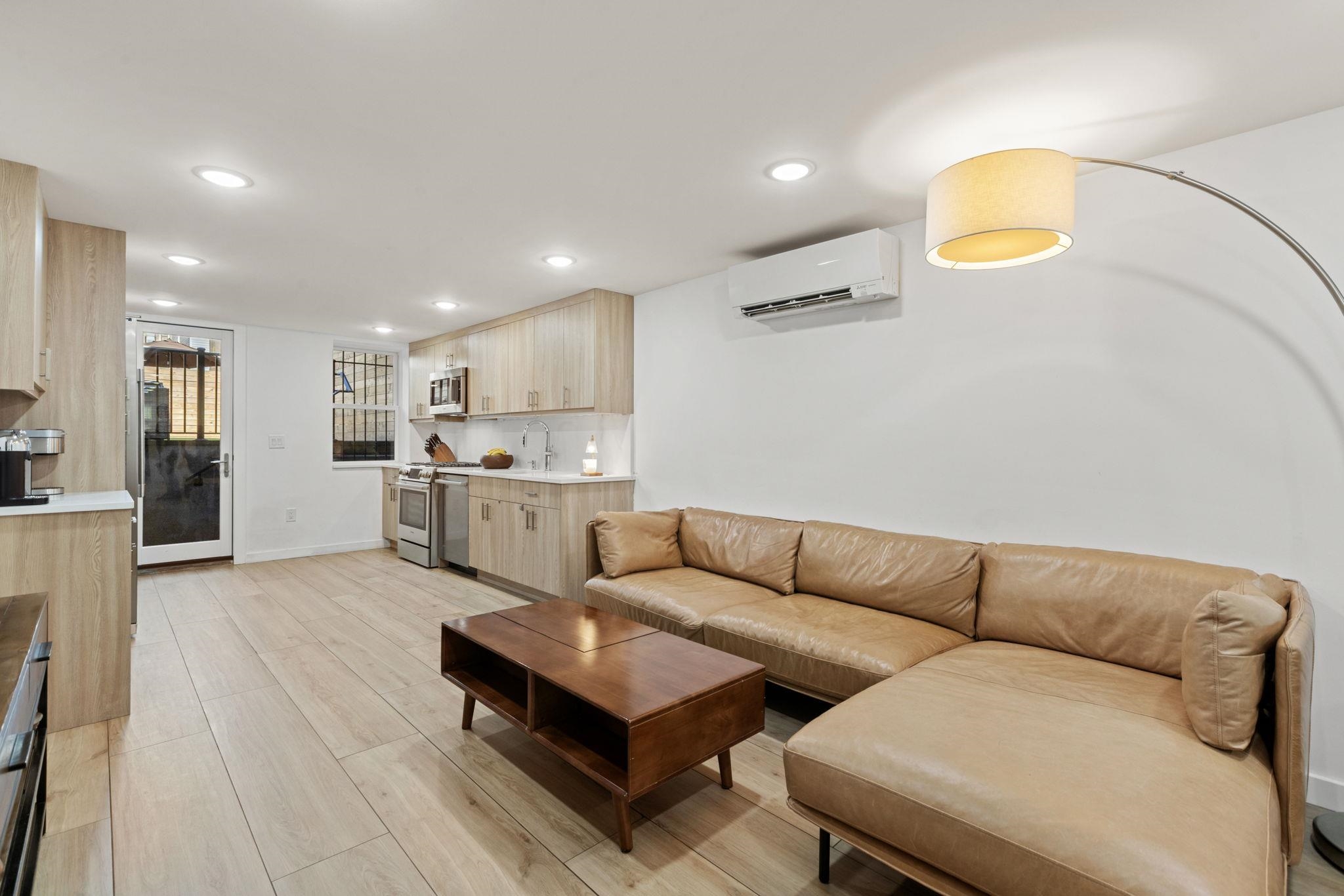 364 8TH ST - Photo 5