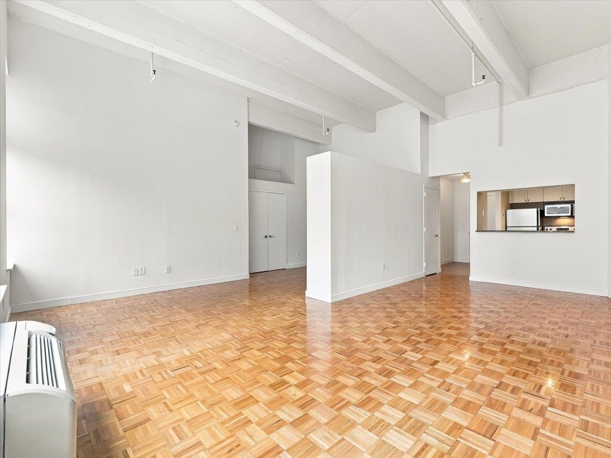 1500 HUDSON ST - Photo 2