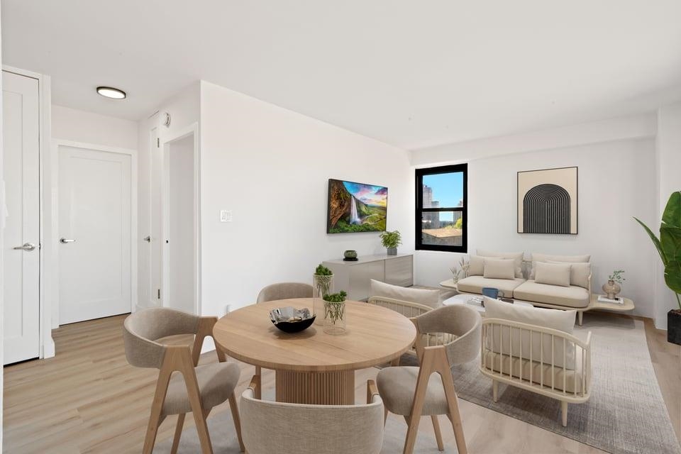 135 MONTGOMERY ST - Photo 2