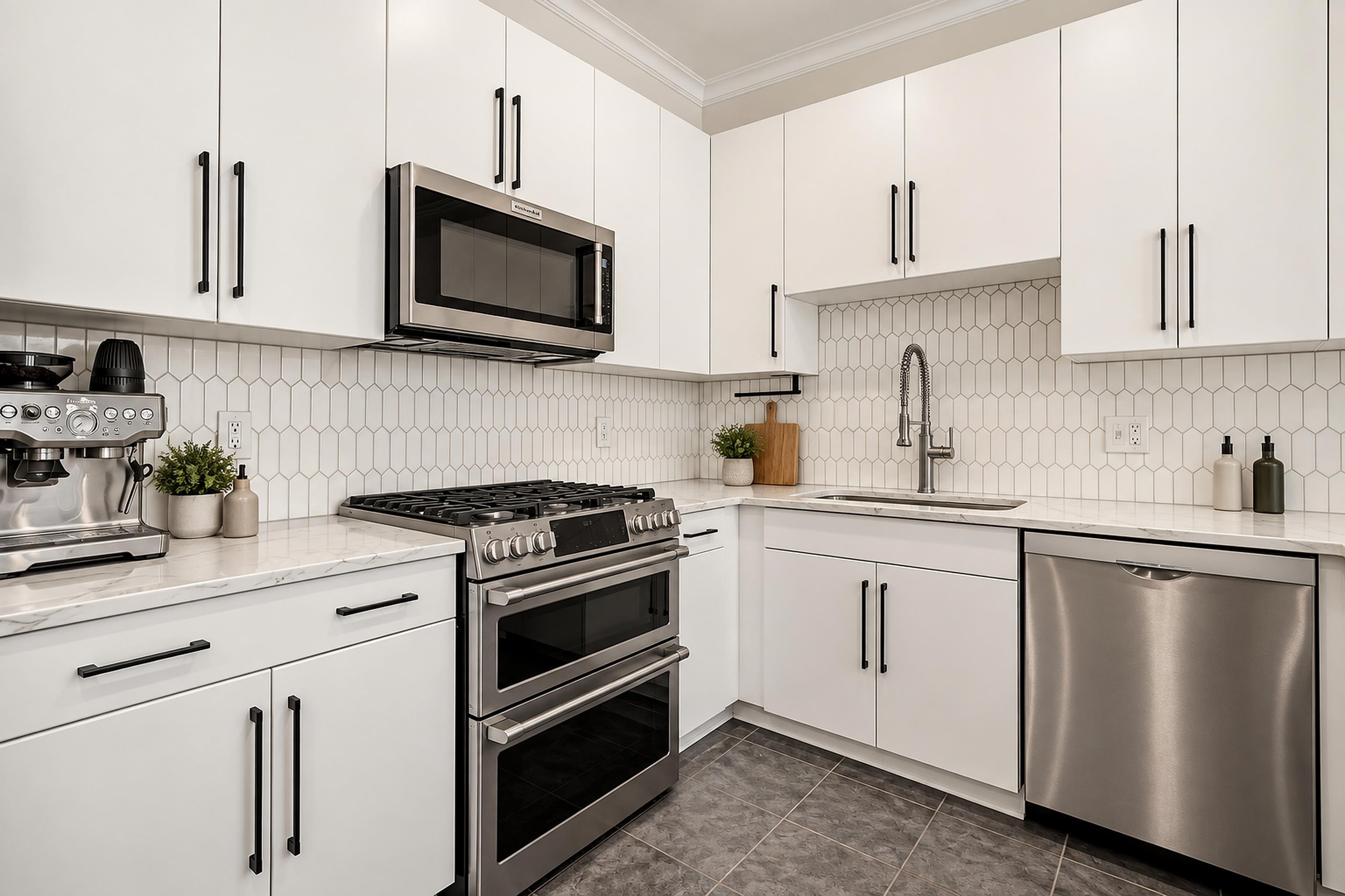 1301 ADAMS ST - Photo 3