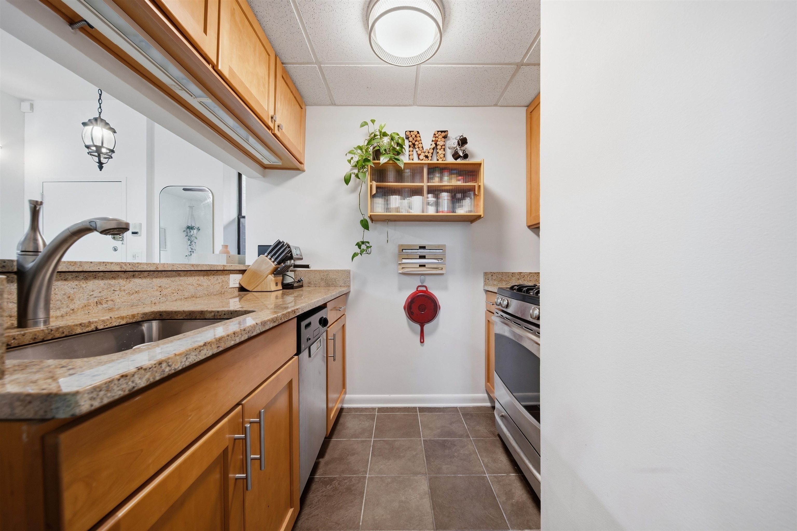 187 WAYNE ST - Photo 4