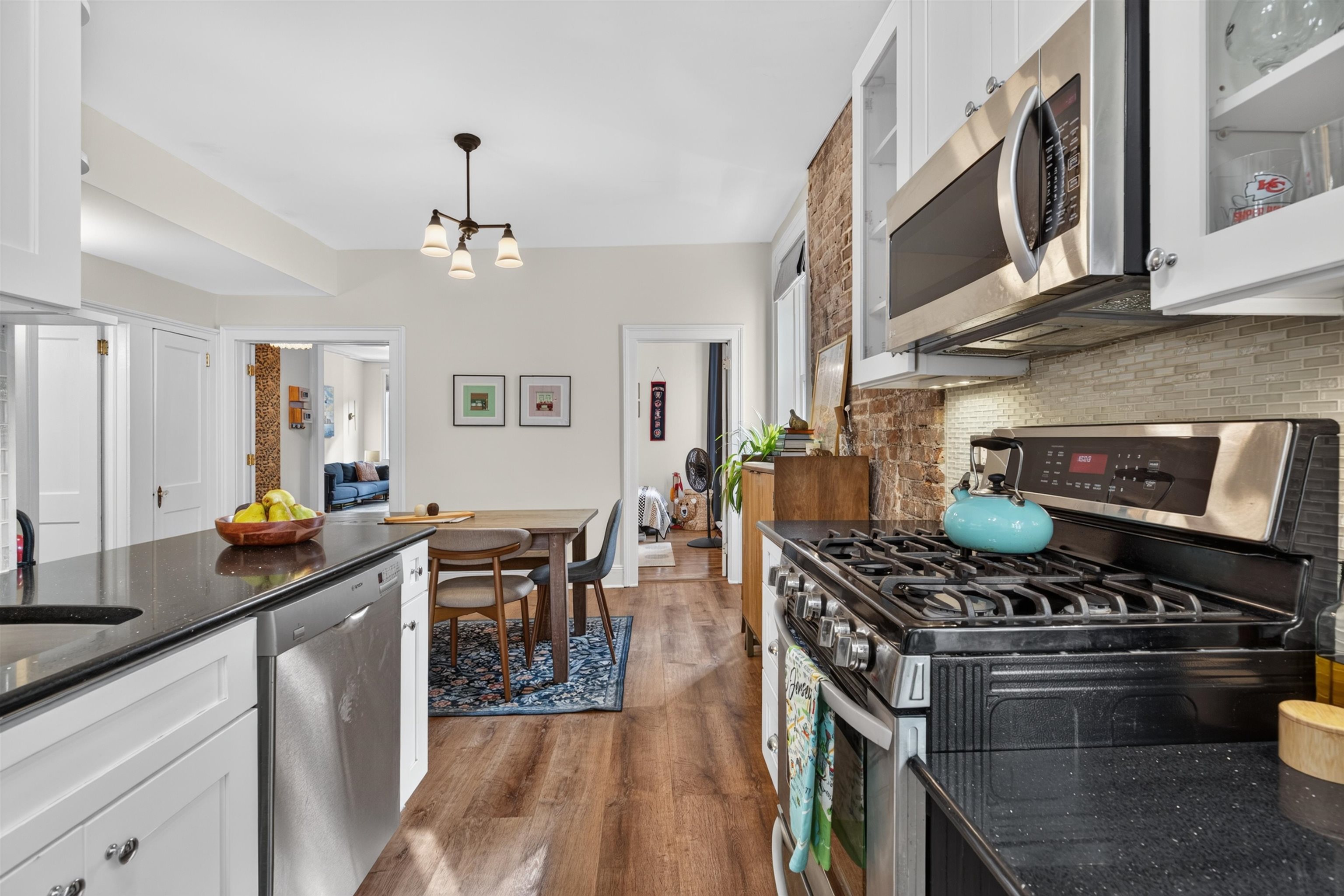 152 2ND ST - Photo 5