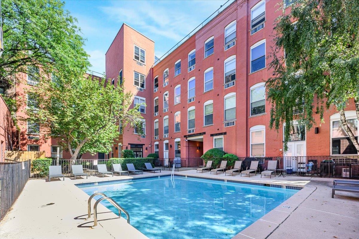 222 GRAND ST - Photo 2