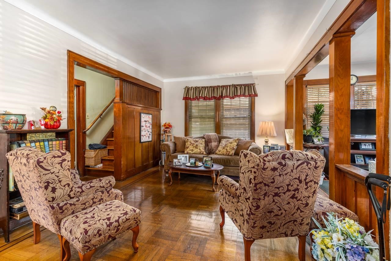 544 HIGHRIDGE AVE - Photo 3