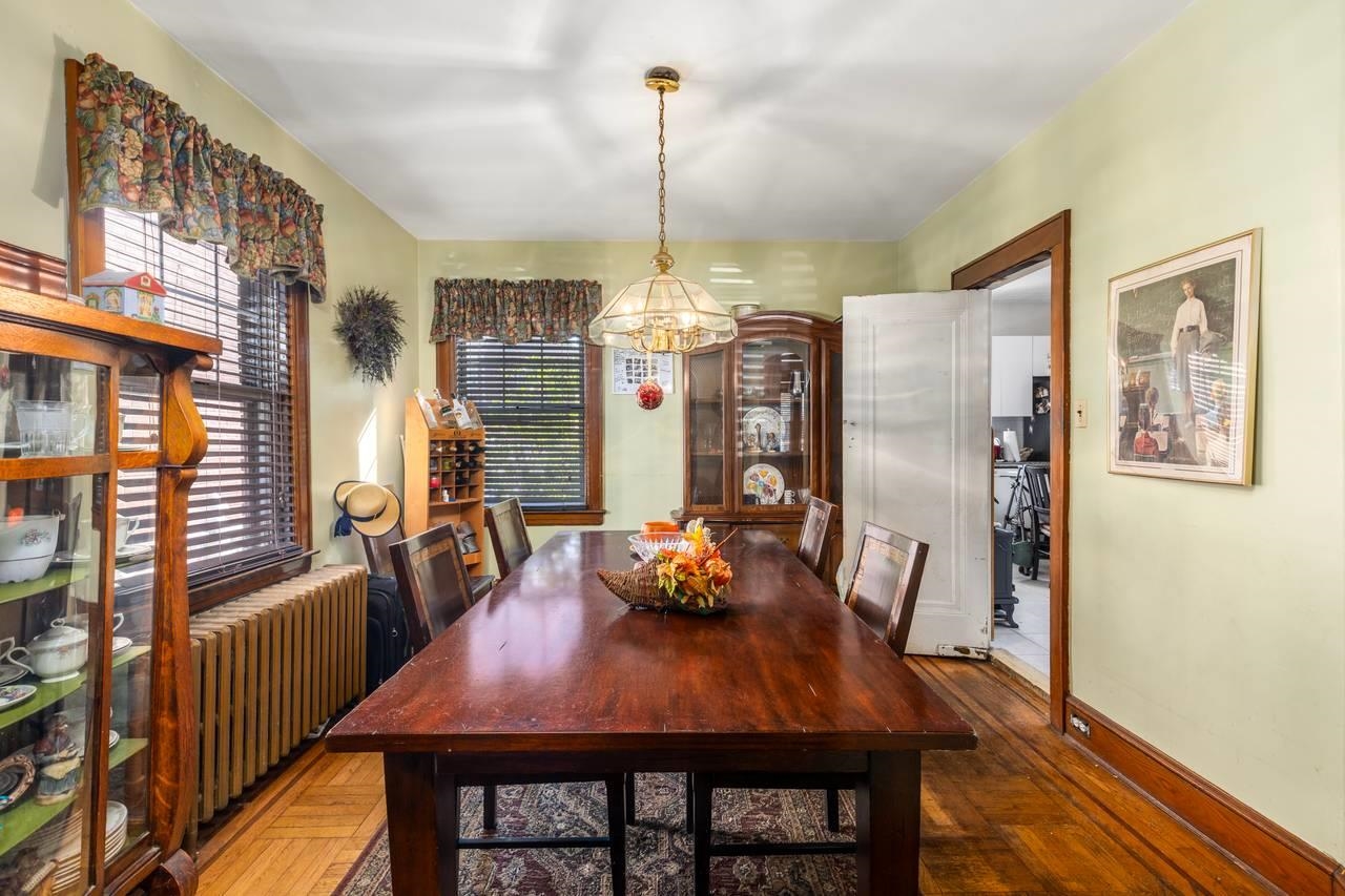 544 HIGHRIDGE AVE - Photo 5
