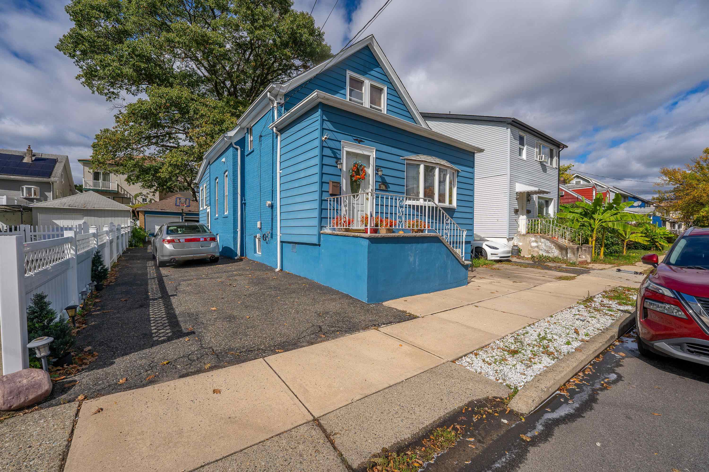 298 MADISON AVE - Photo 3