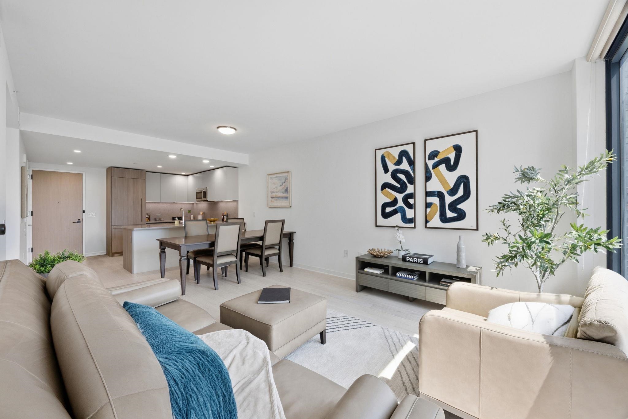 151 BAY ST - Photo 2