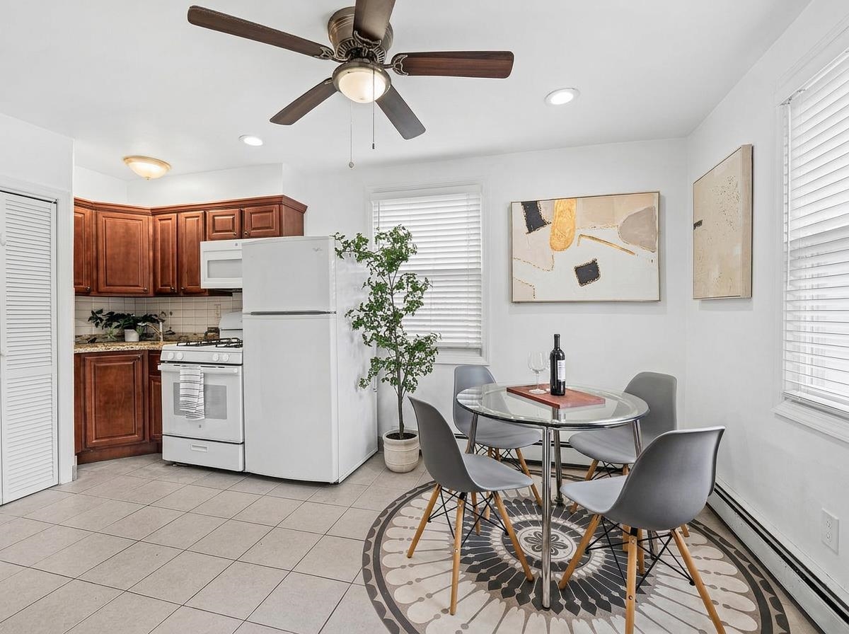 354 PATERSON PLANK RD - Photo 2