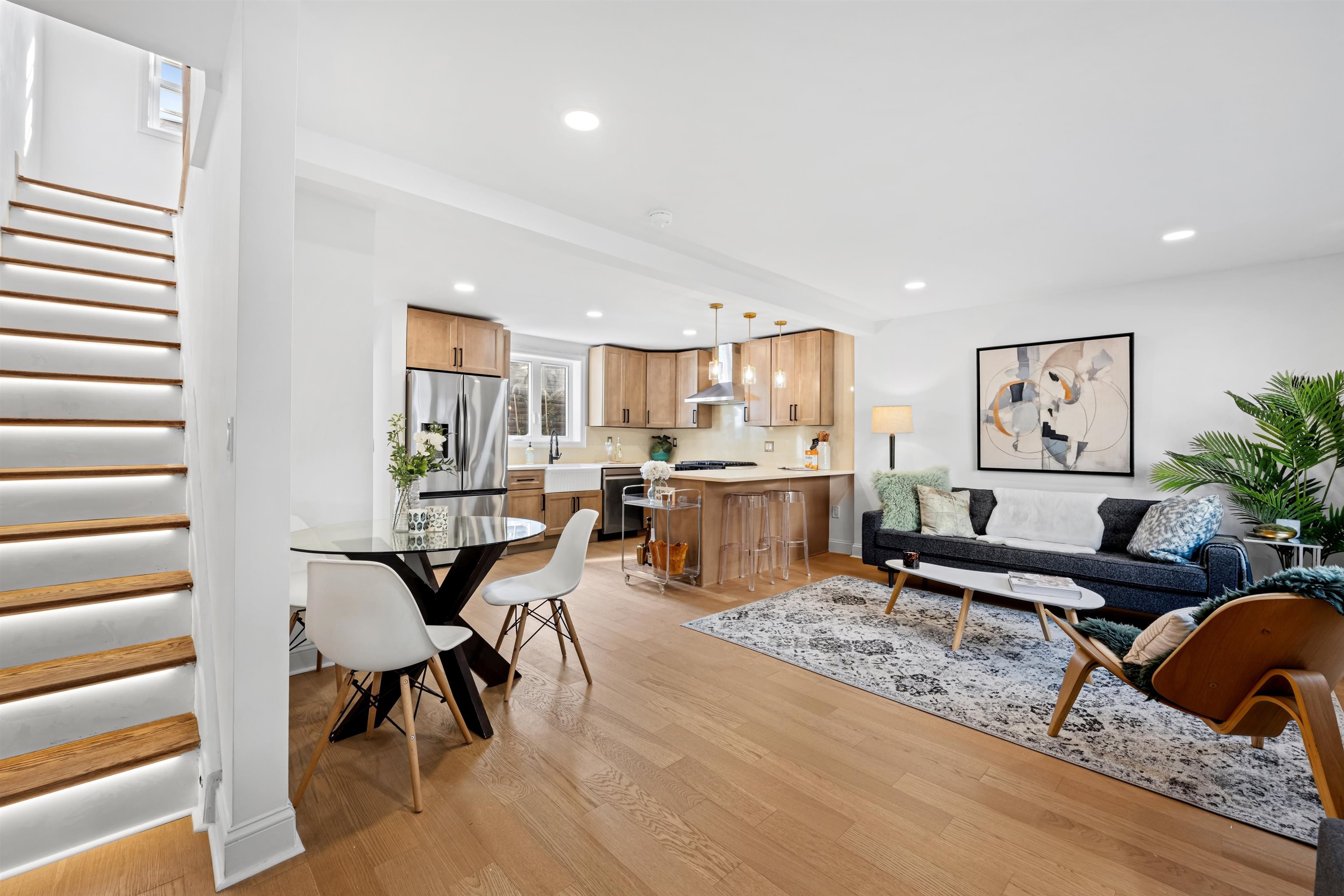 419 2ND ST - Photo 5