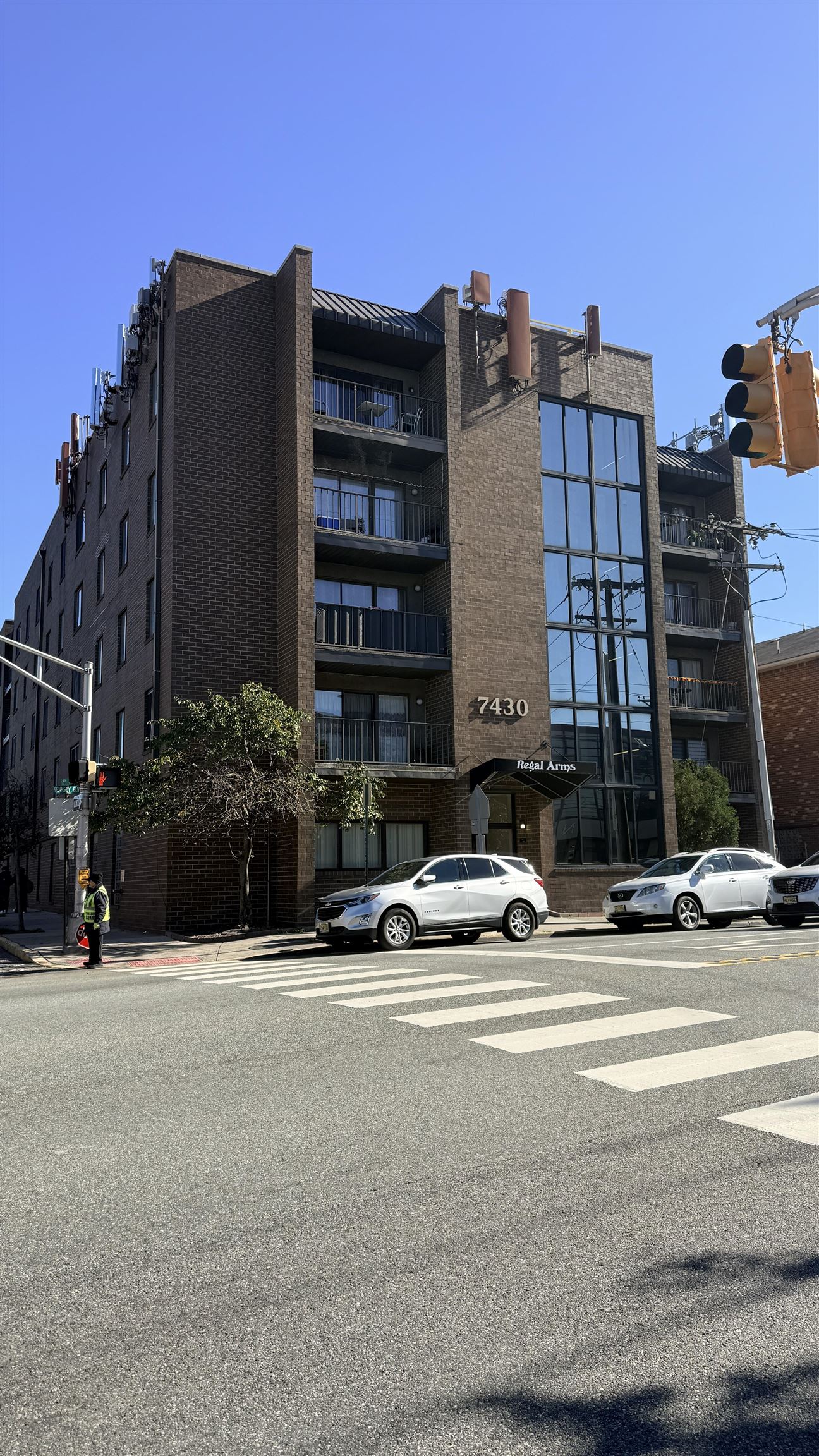 7430 KENNEDY BLVD - Photo 2