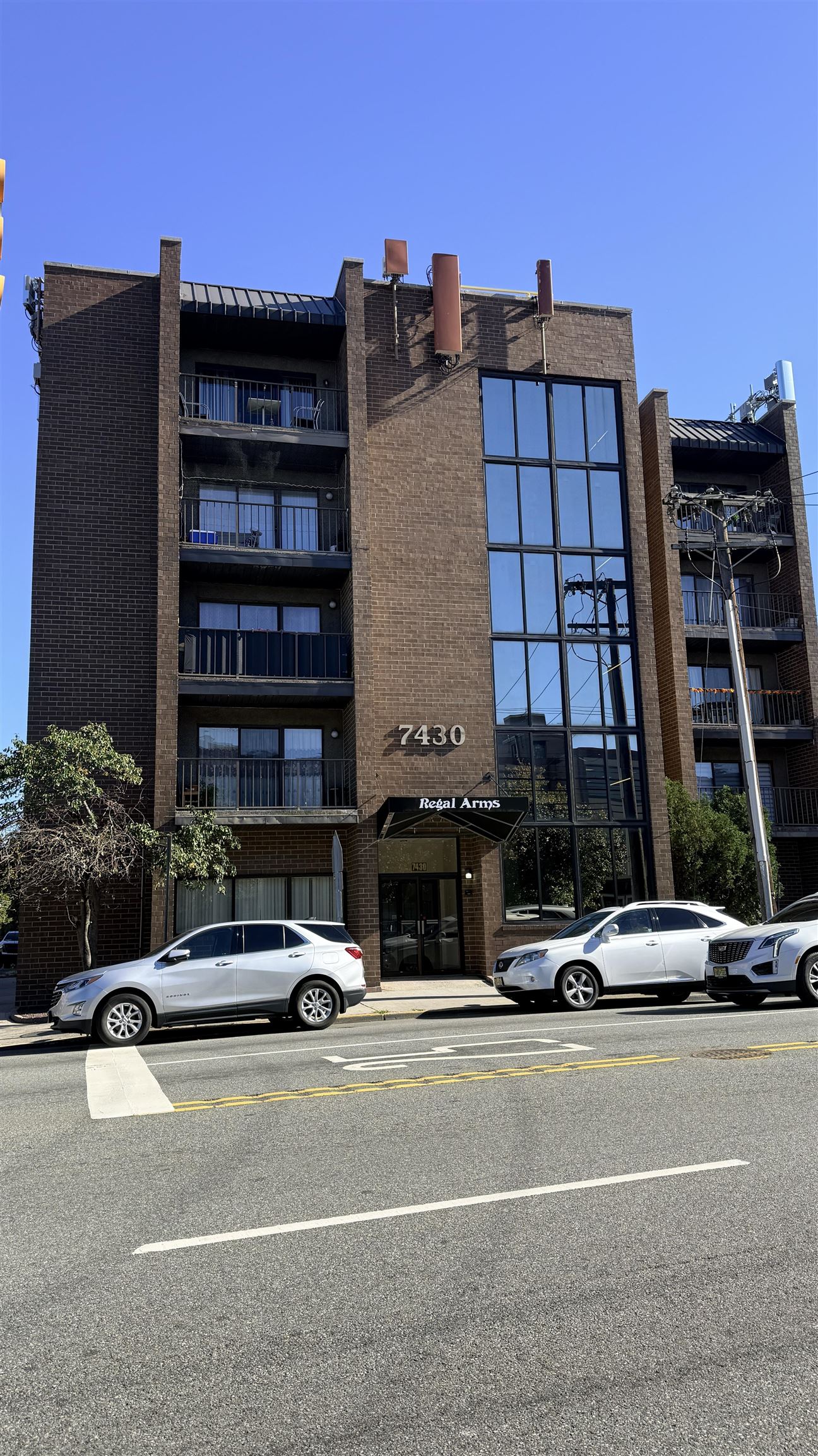 7430 KENNEDY BLVD - Photo 3