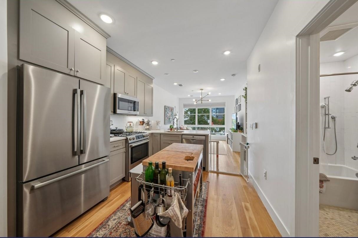 382 7TH ST - Photo 5