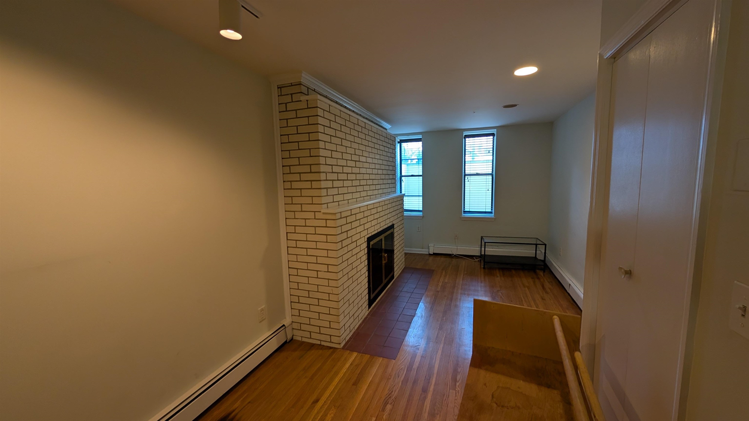 727 WASHINGTON ST - Photo 4