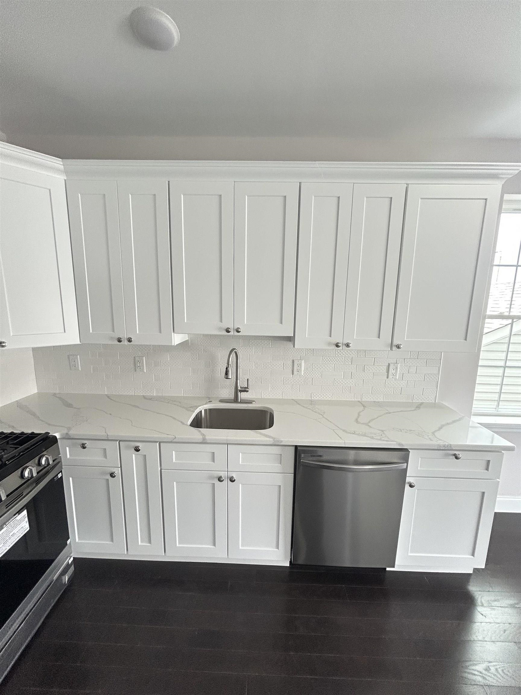 47 COTTAGE ST - Photo 2