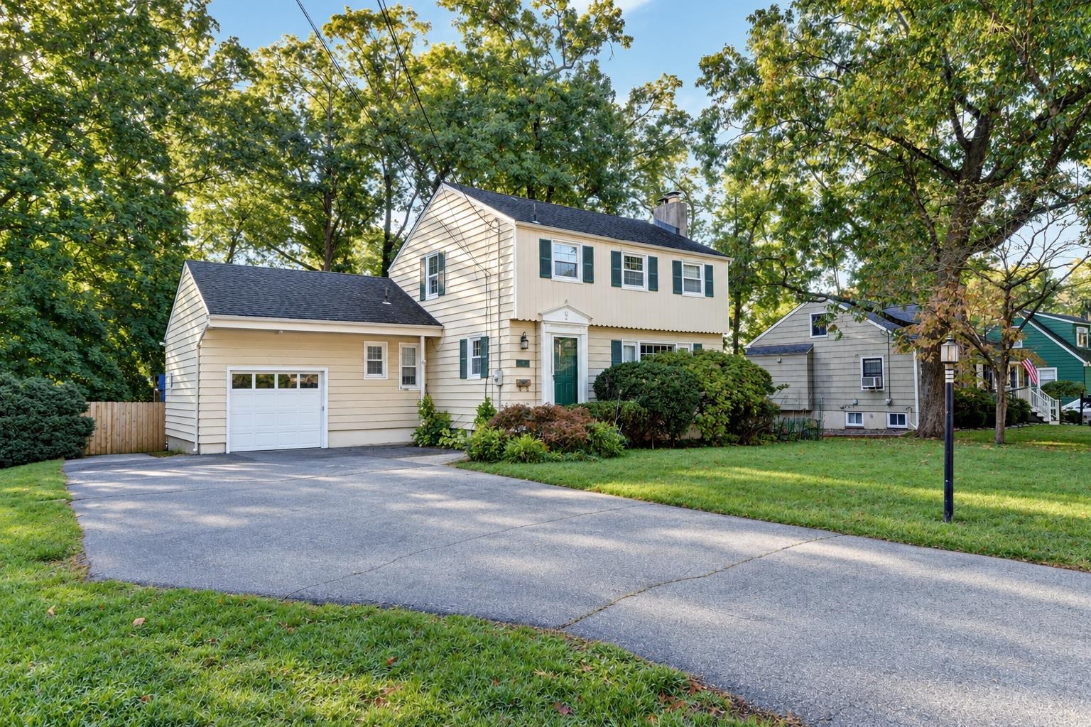 20 BEECHWOOD DR - Photo 2
