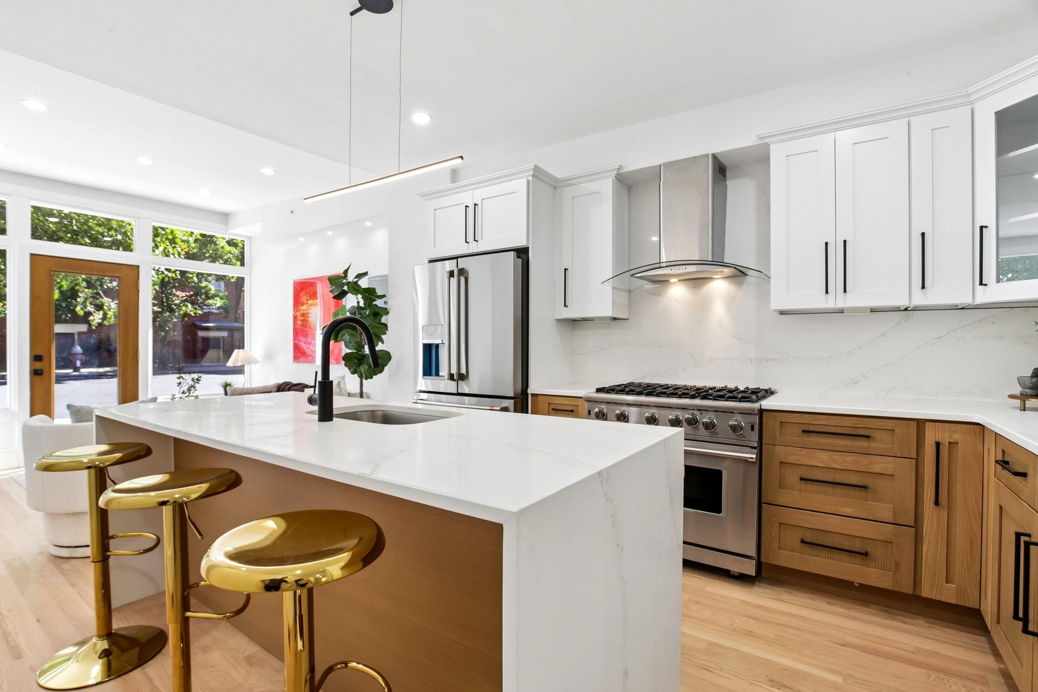 217 WARREN ST - Photo 2