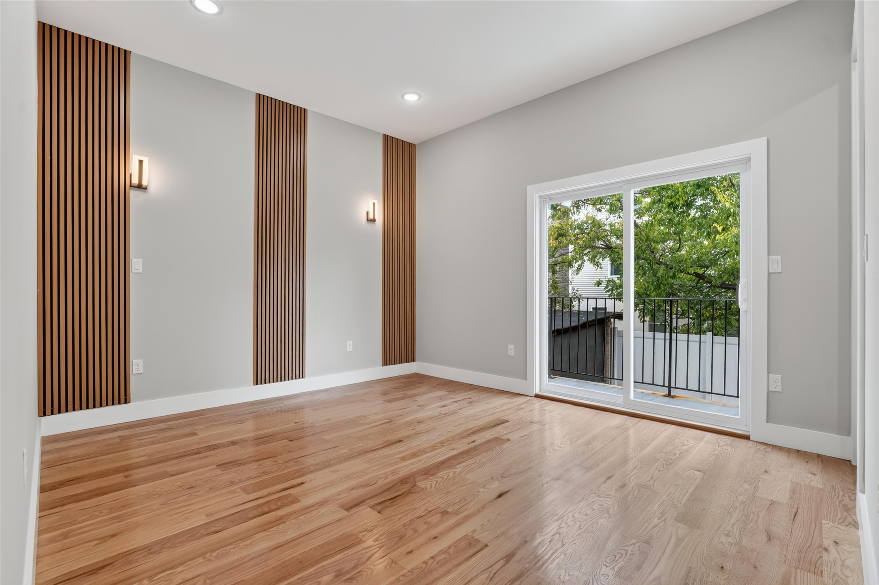 34 THORNE ST - Photo 5