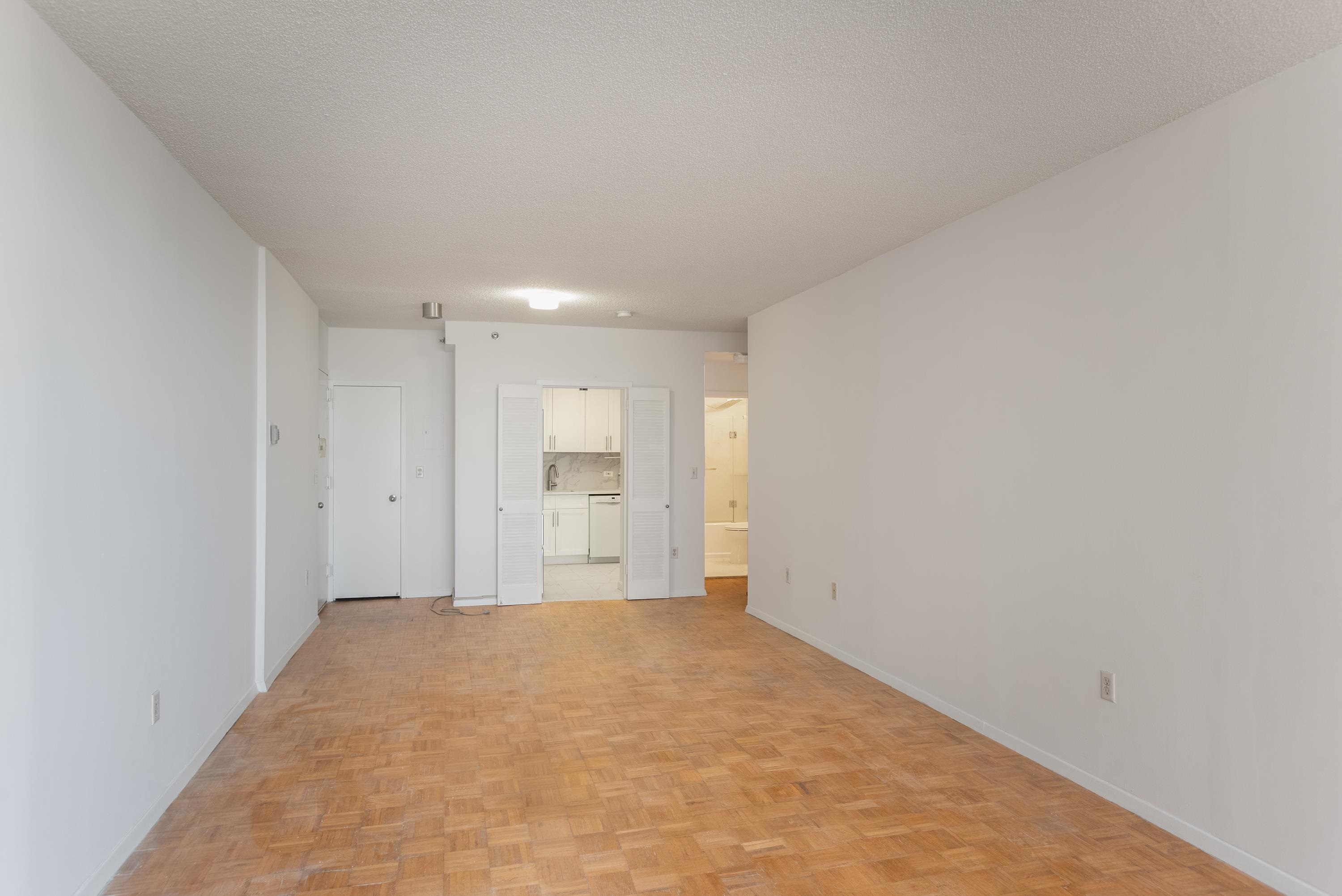 45 RIVER DR SOUTH - Photo 3