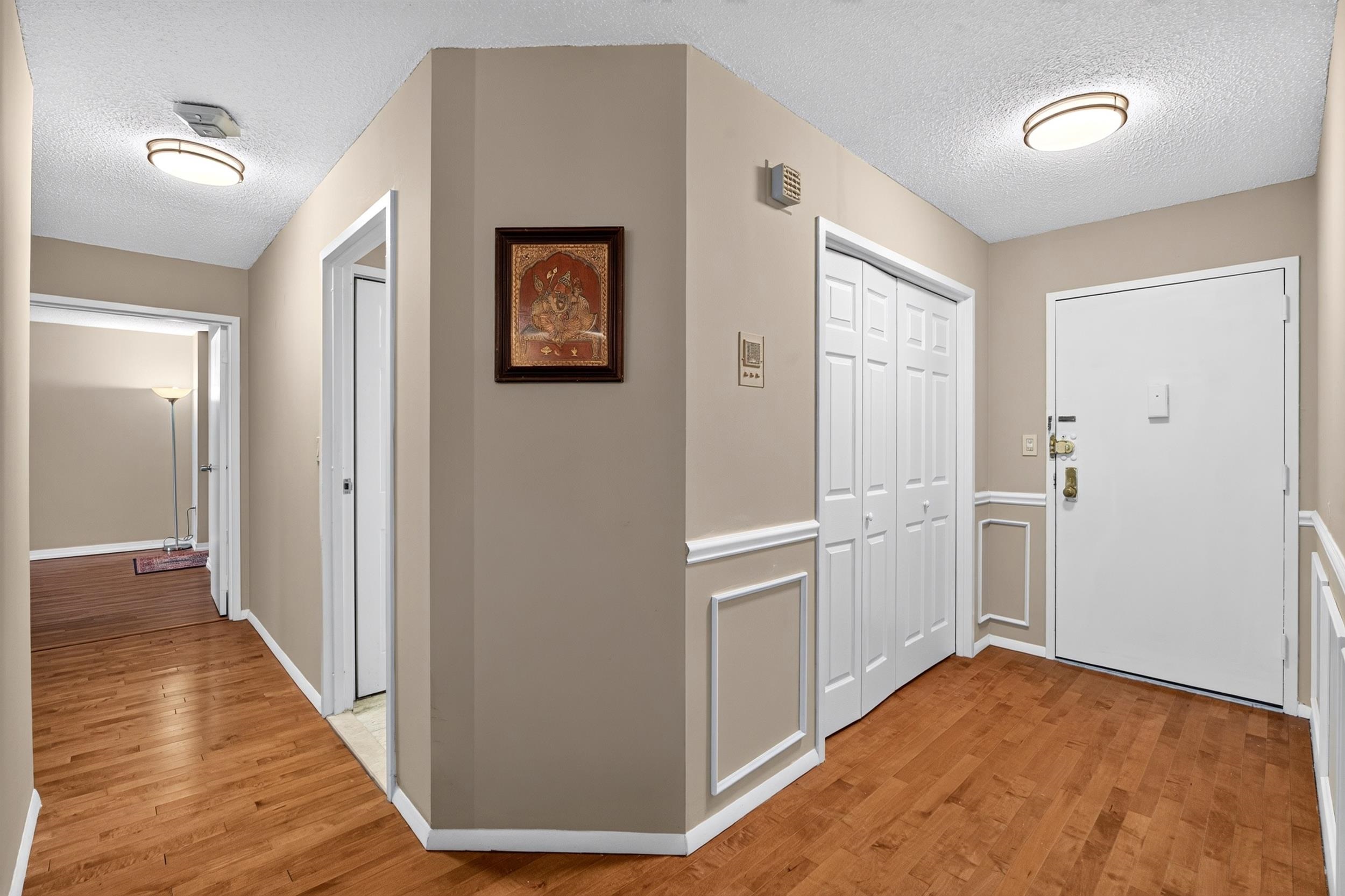 1208 HARMON COVE TOWER - Photo 2