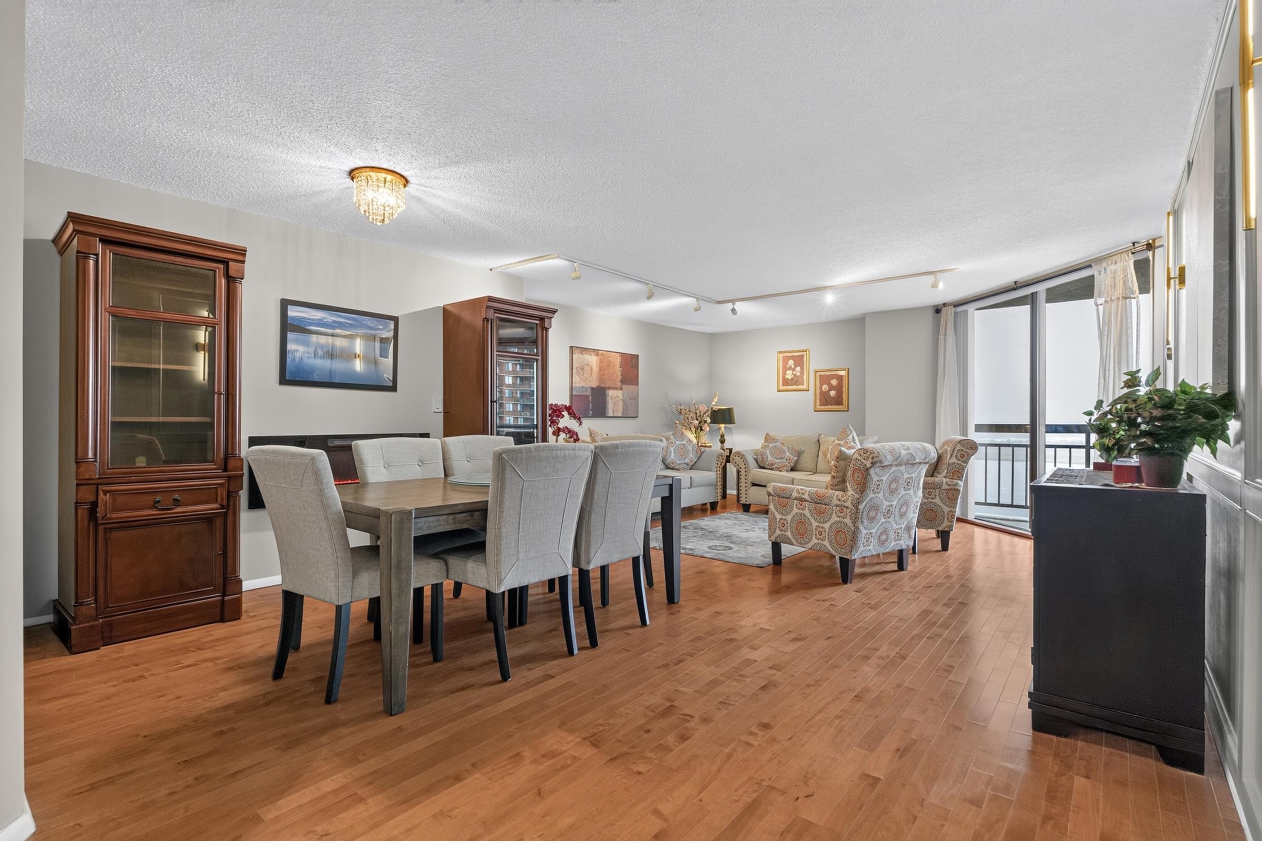 1208 HARMON COVE TOWER - Photo 5