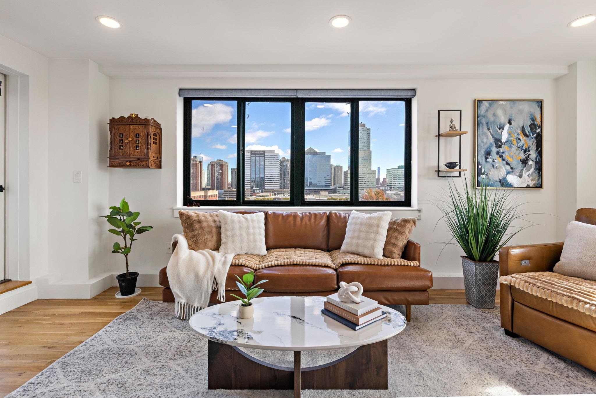 205 10TH ST - Photo 3