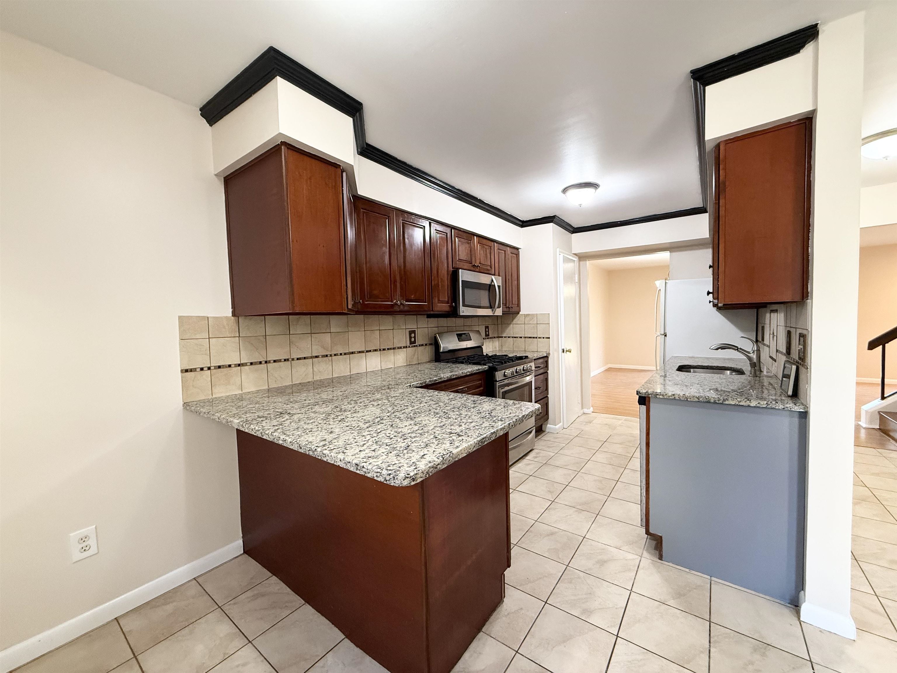 18 DOGWOOD DR - Photo 5