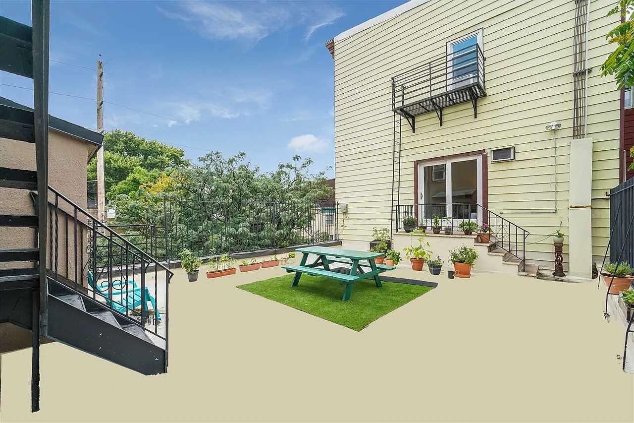 107 MADISON ST - Photo 5