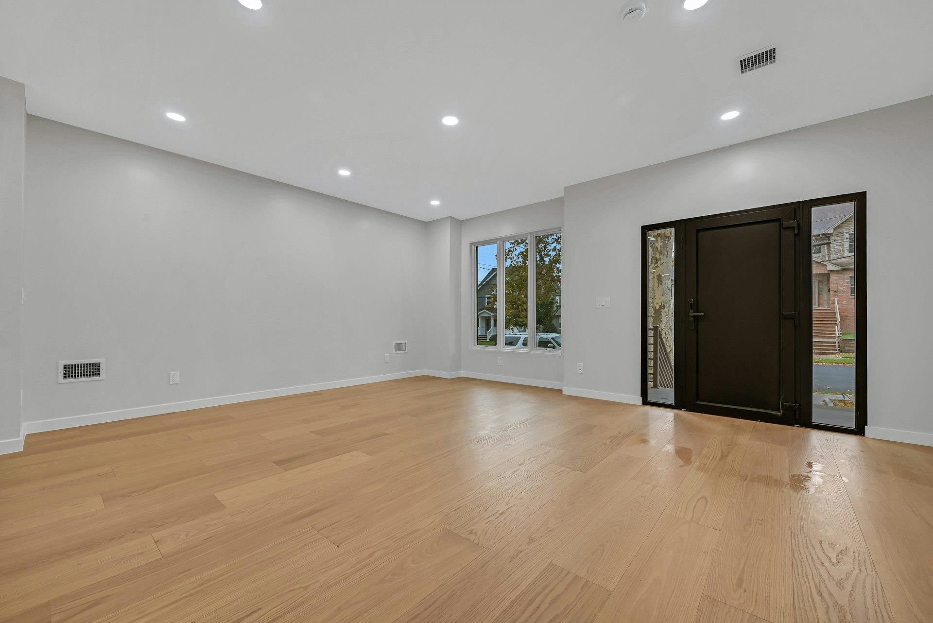 188 WASHINGTON AVE - Photo 5