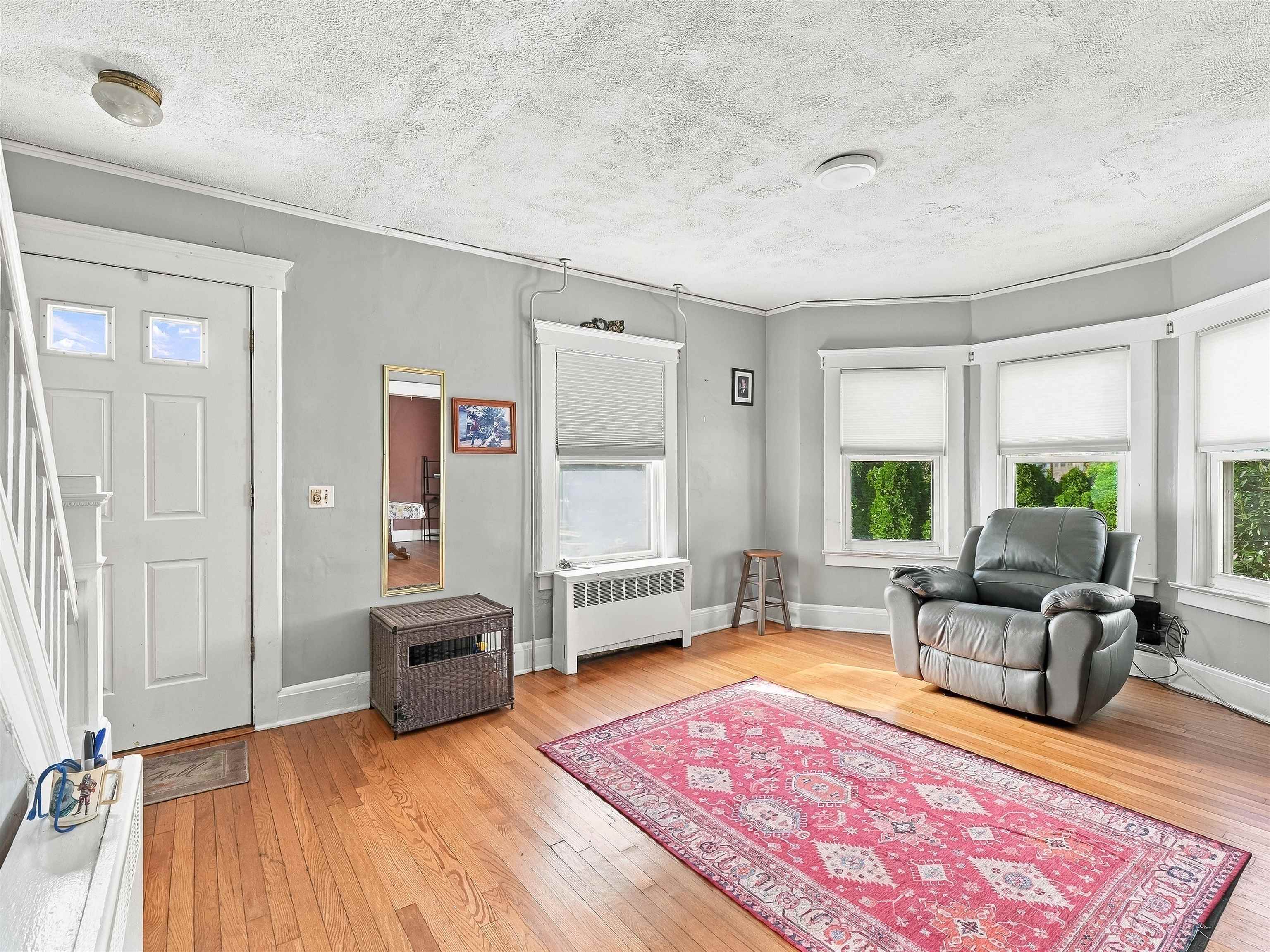 515 ELM ST - Photo 4
