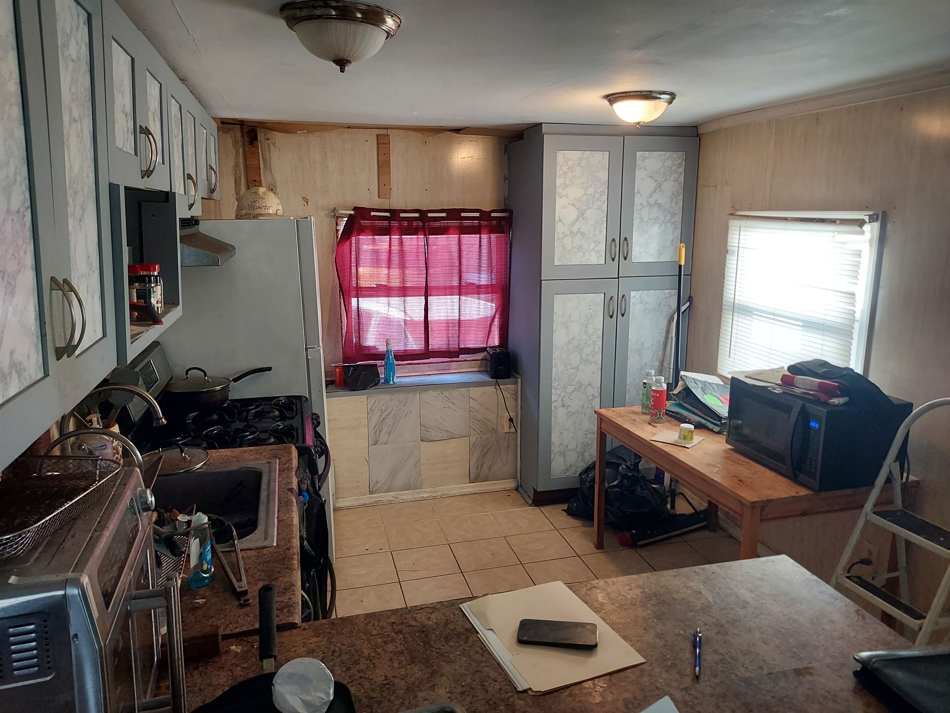 190 WEST 24TH ST - Photo 4