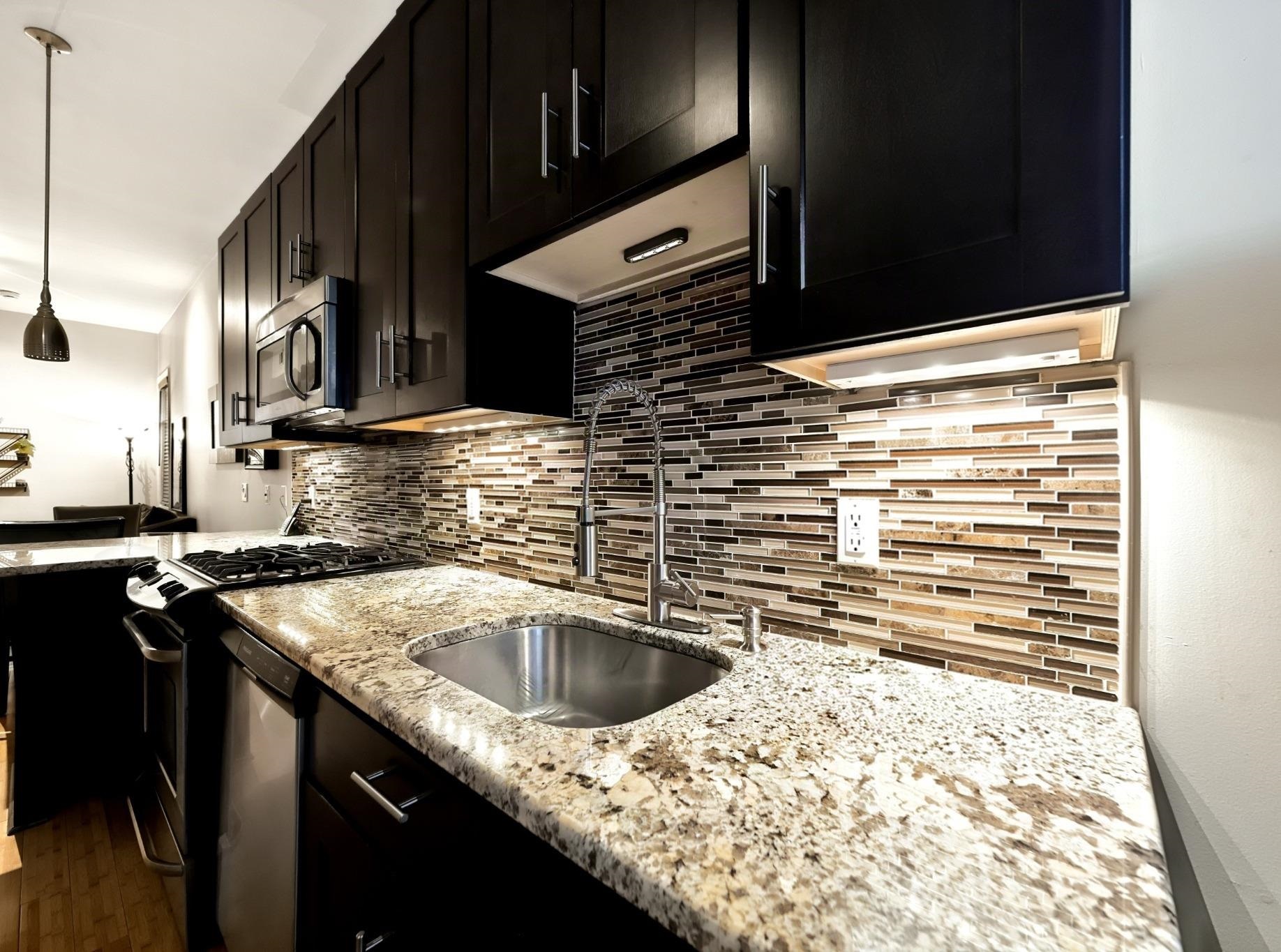 125 SHERMAN AVE - Photo 3