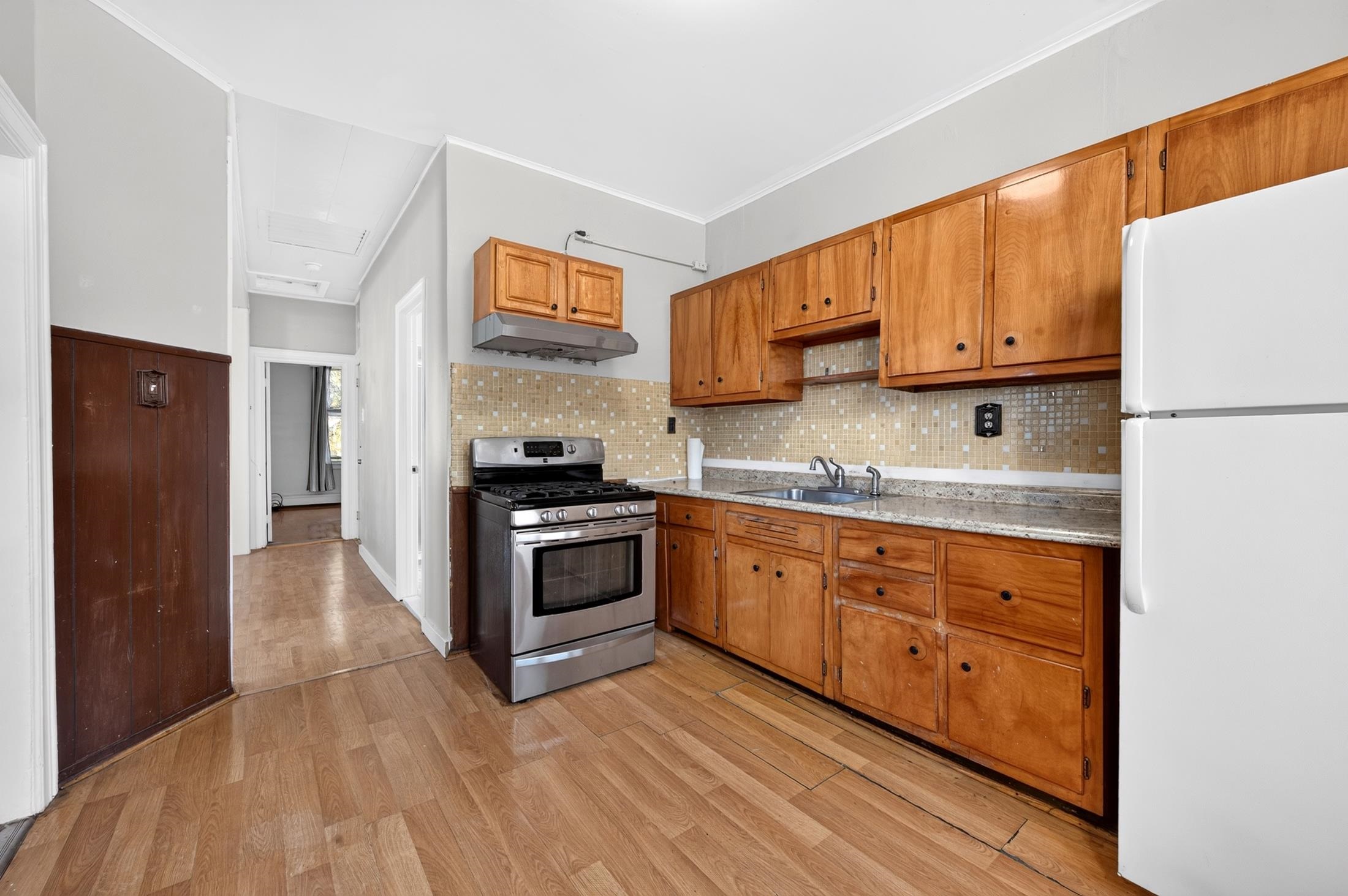 391 VAN NOSTRAND AVE - Photo 5