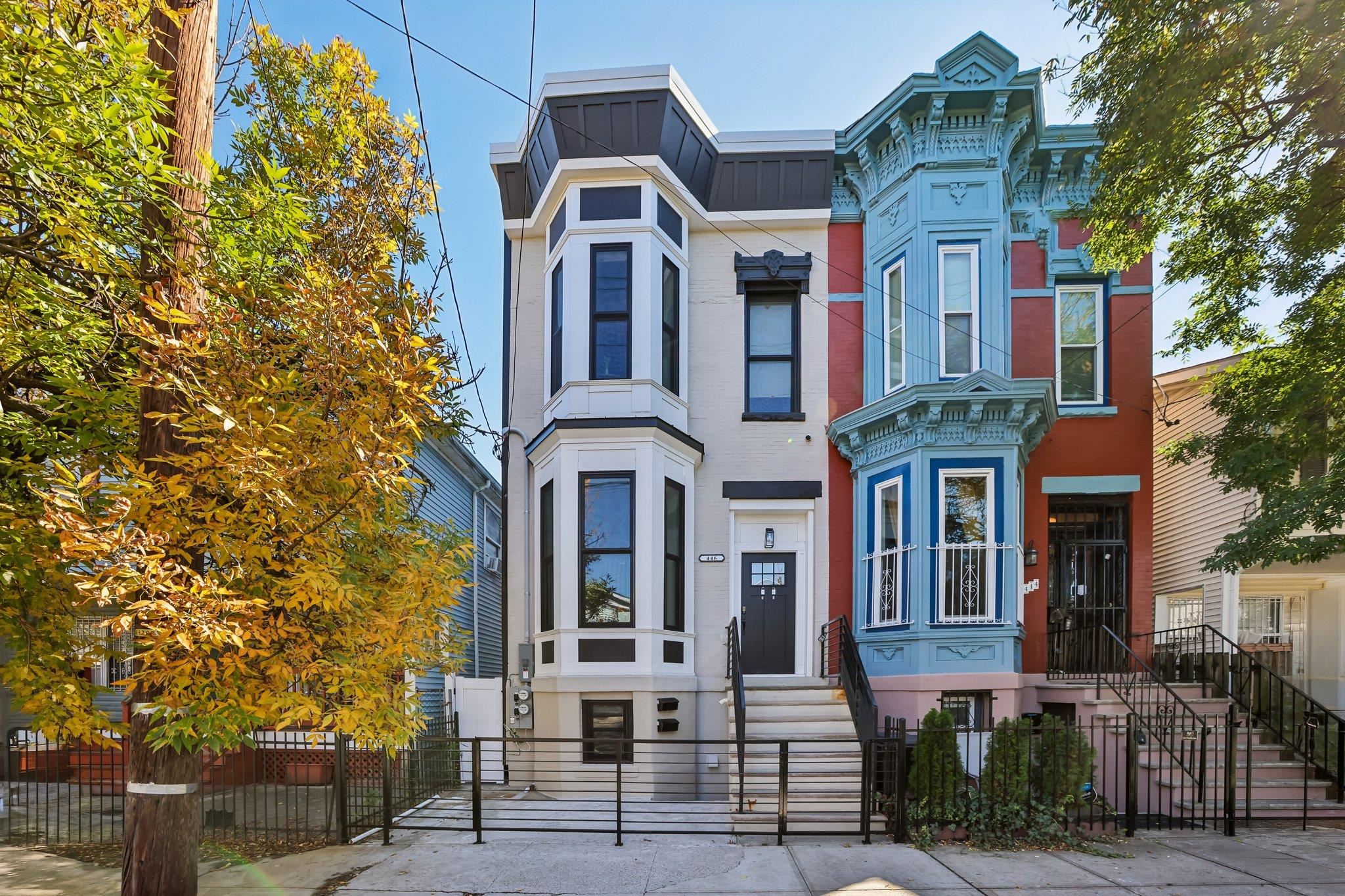 446 PACIFIC AVE - Photo 2